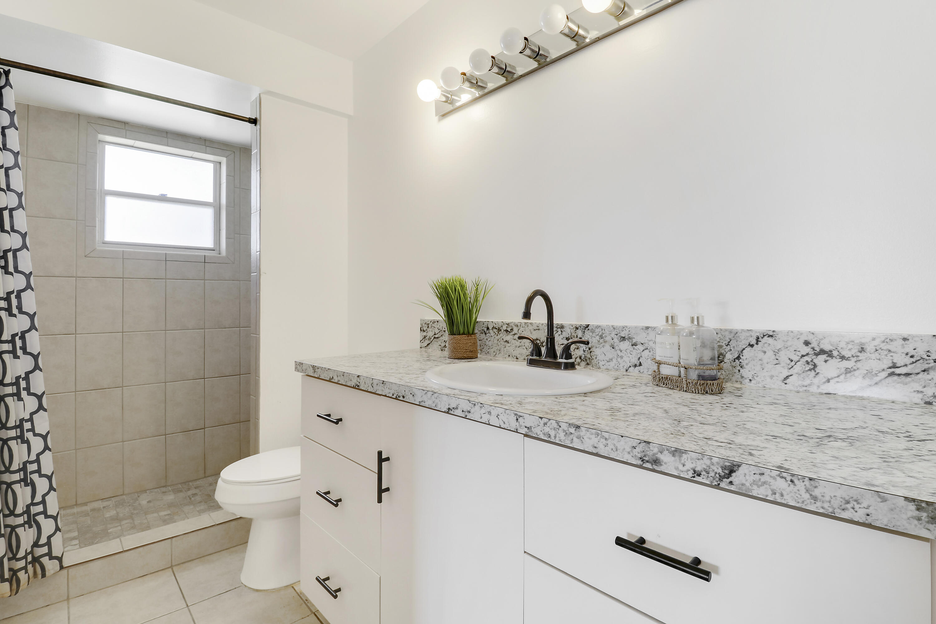 GREENWAY VILLAGE COND NORTH NO 2 DECL IN - Residential