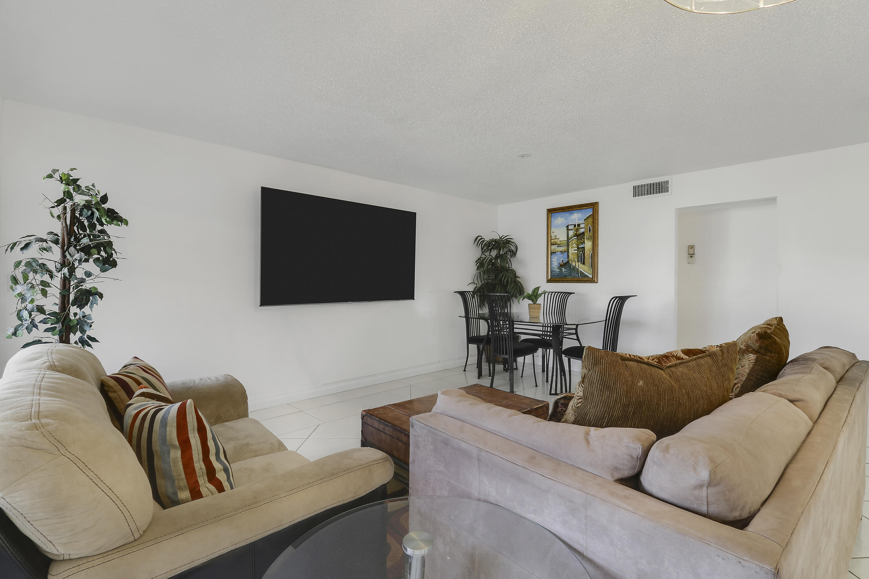 GREENWAY VILLAGE COND NORTH NO 2 DECL IN - Residential