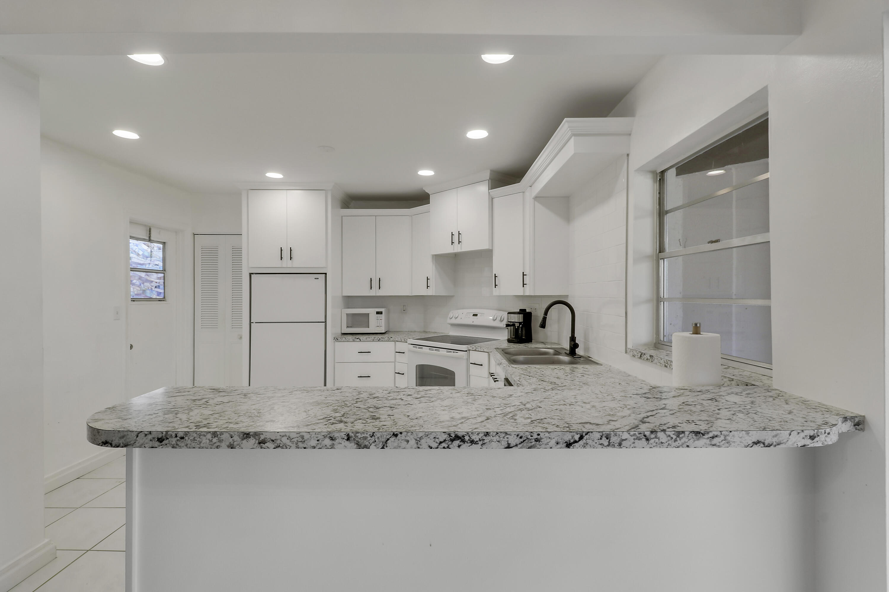 GREENWAY VILLAGE COND NORTH NO 2 DECL IN - Residential