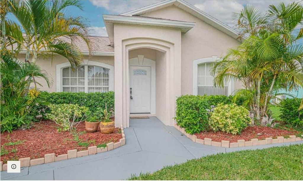 Photo of 5863 NW Cullom Circle, Port Saint Lucie, FL 34986 (MLS # R10878066)
