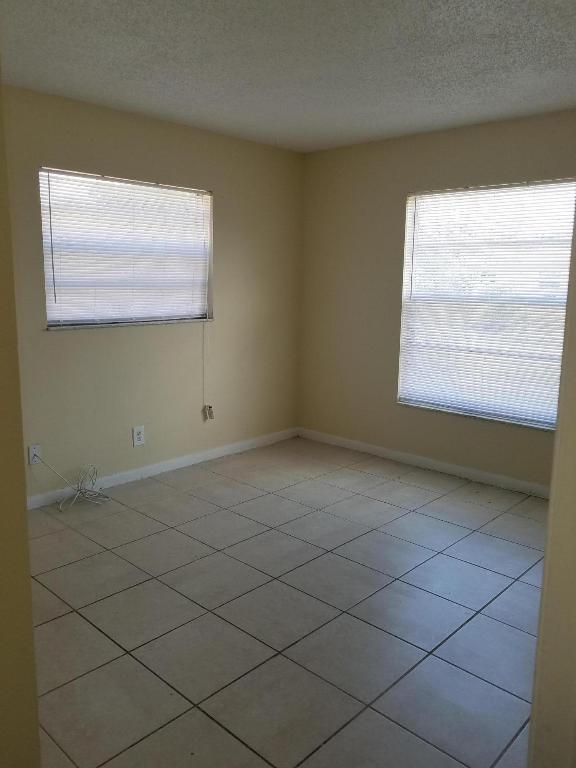 FEDERAL GARDENS 3 - Residential Lease