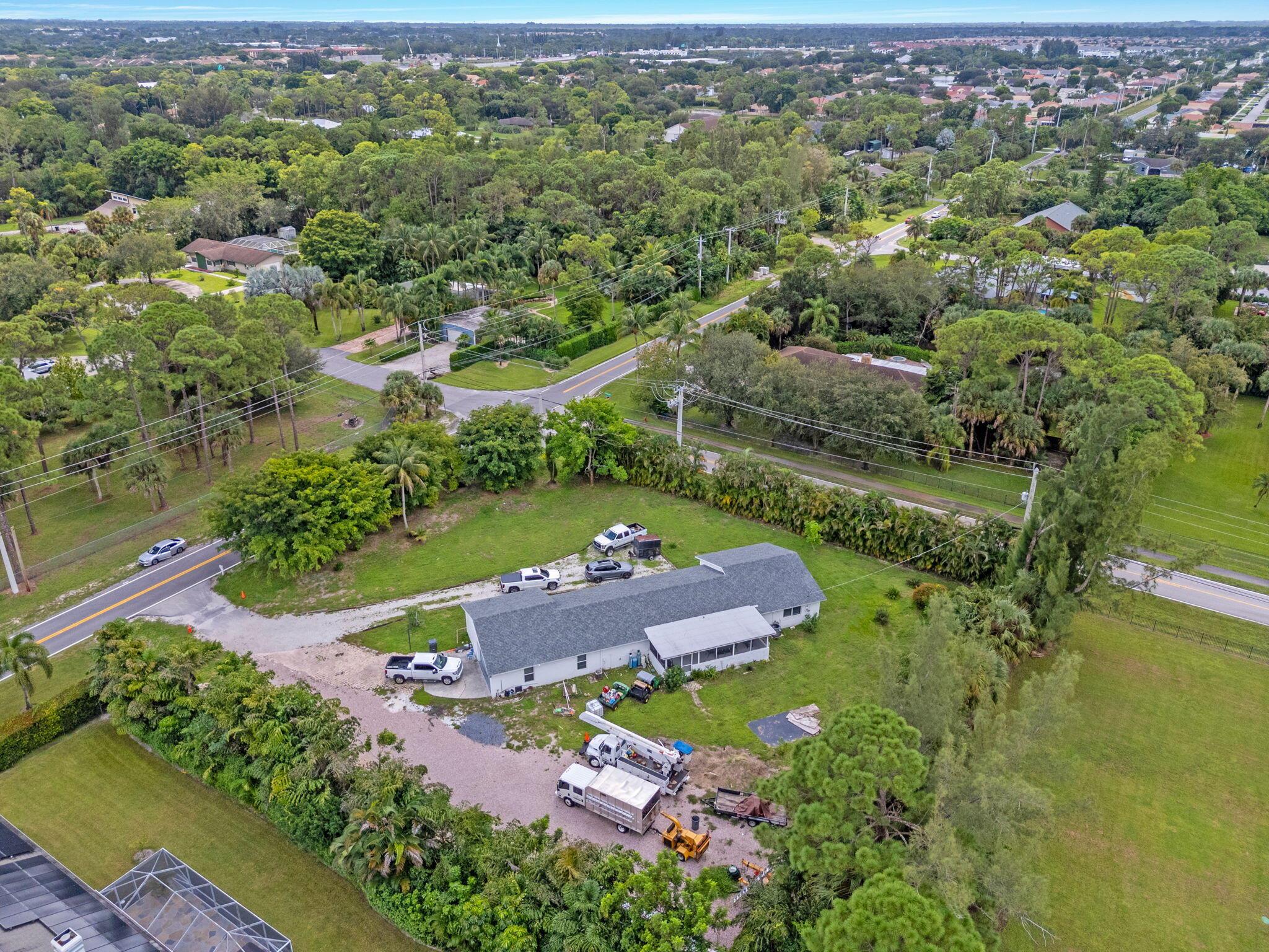 PALM BEACH RANCHETTES - Residential