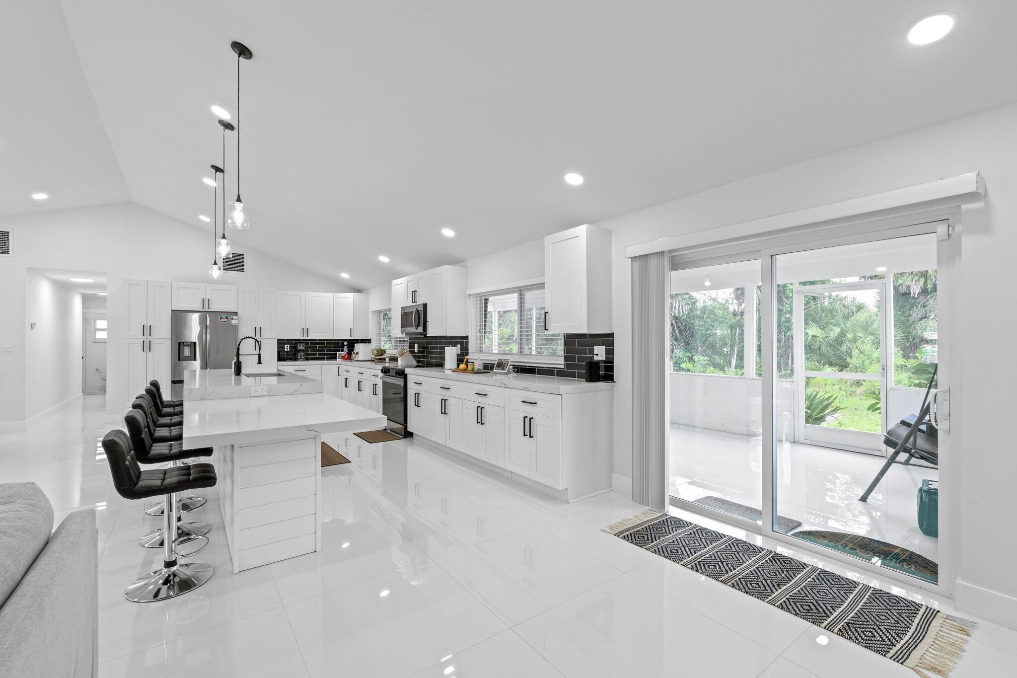 PALM BEACH RANCHETTES - Residential