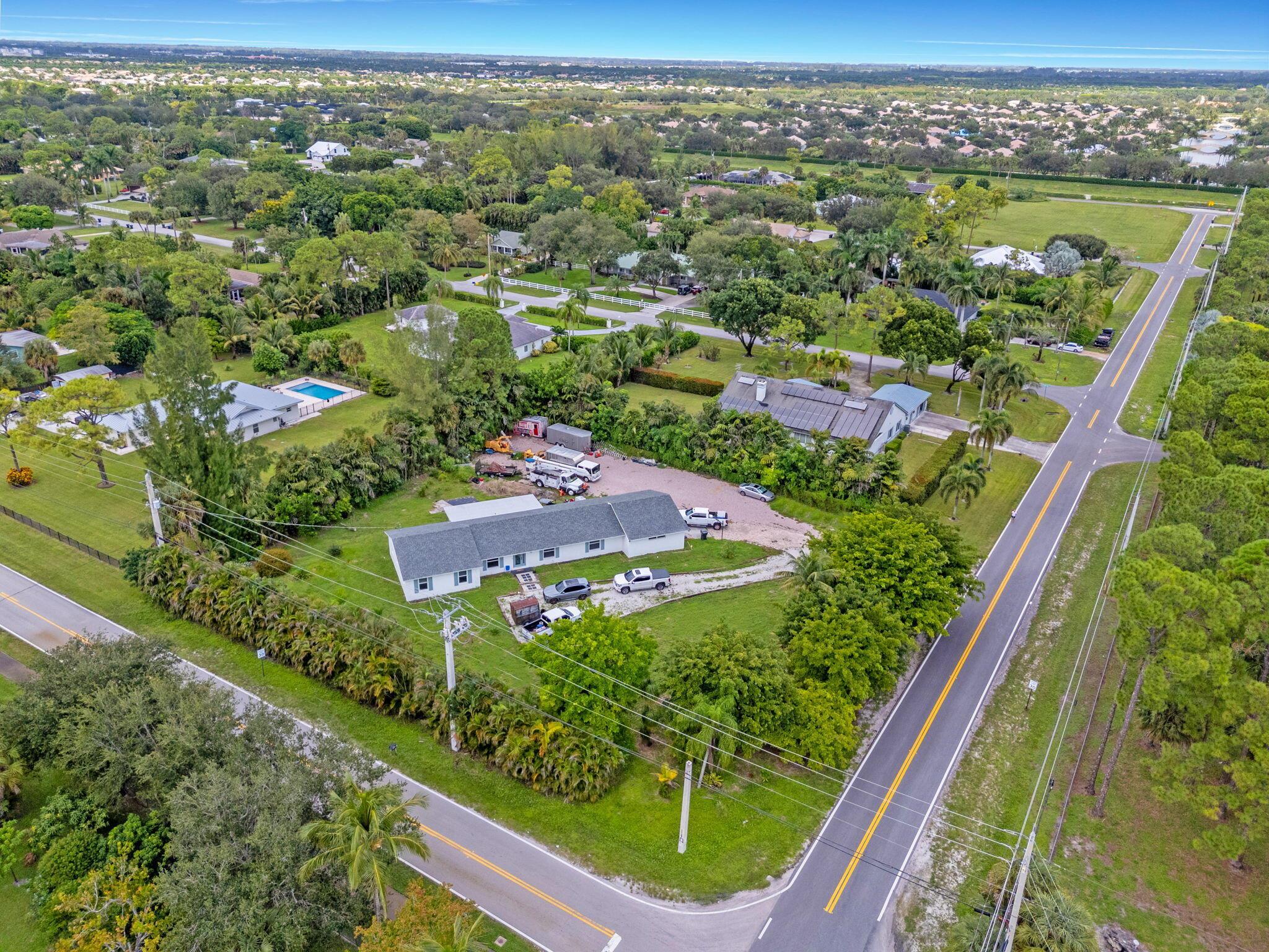 PALM BEACH RANCHETTES - Residential