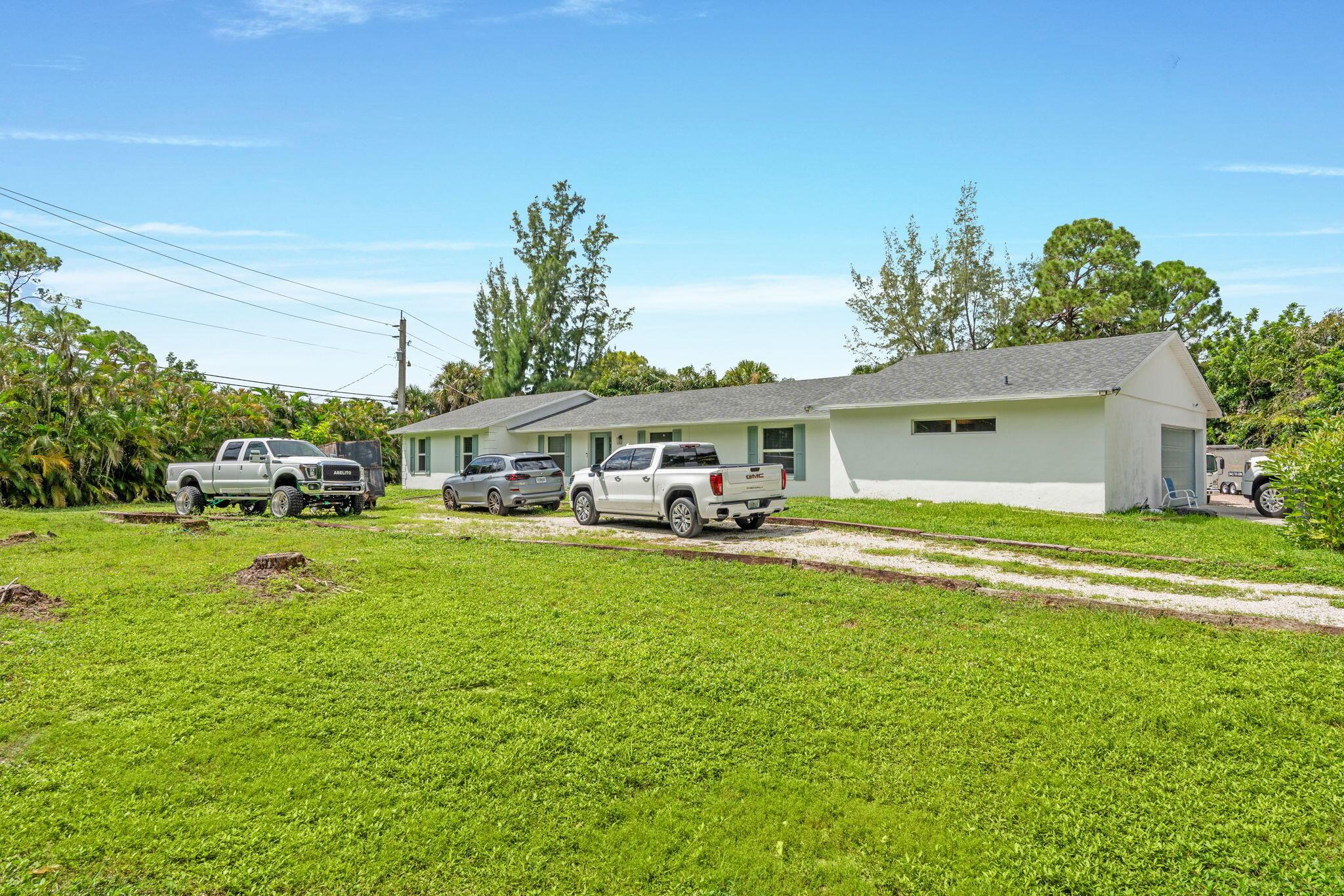 PALM BEACH RANCHETTES - Residential