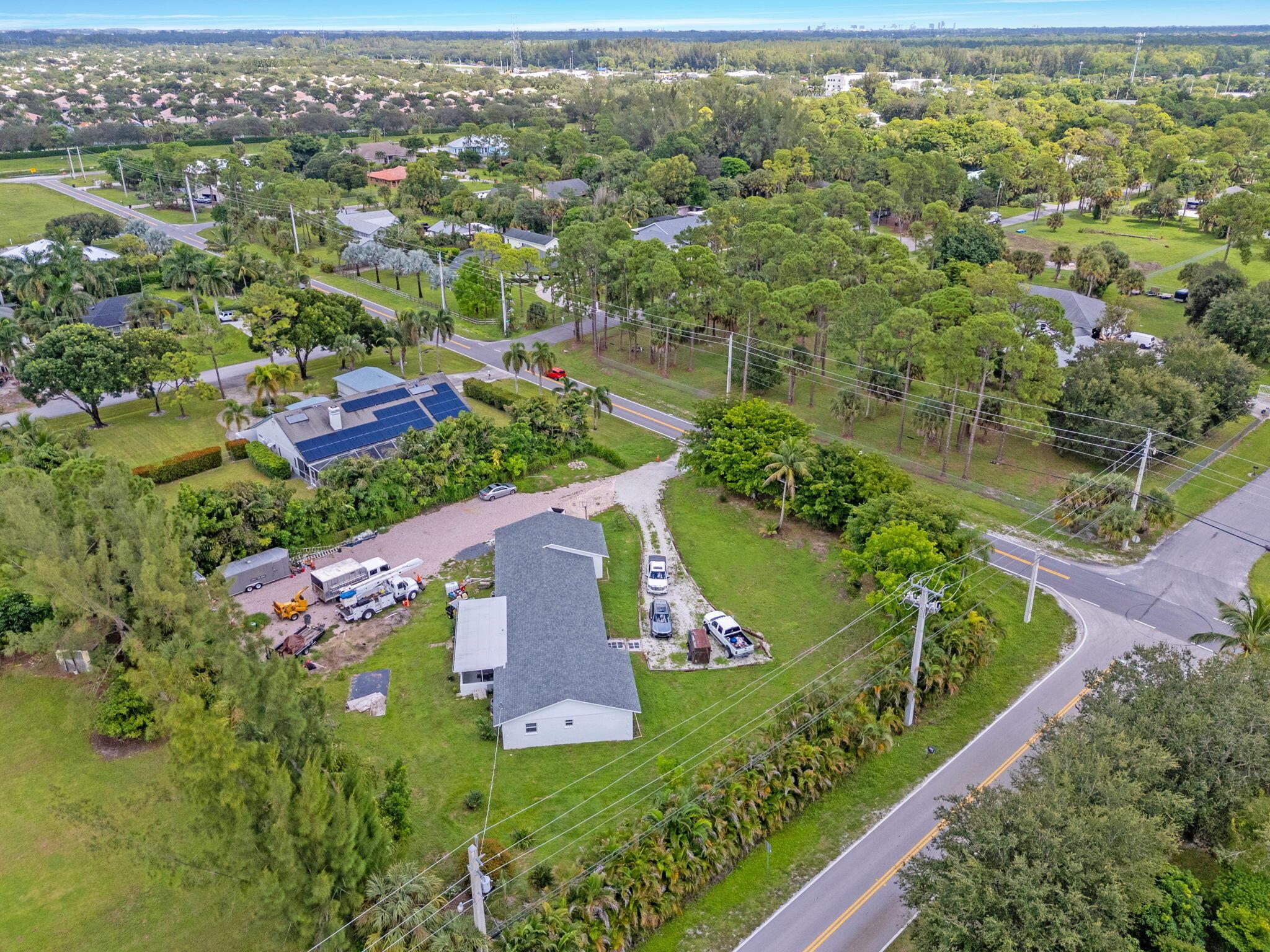 PALM BEACH RANCHETTES - Residential