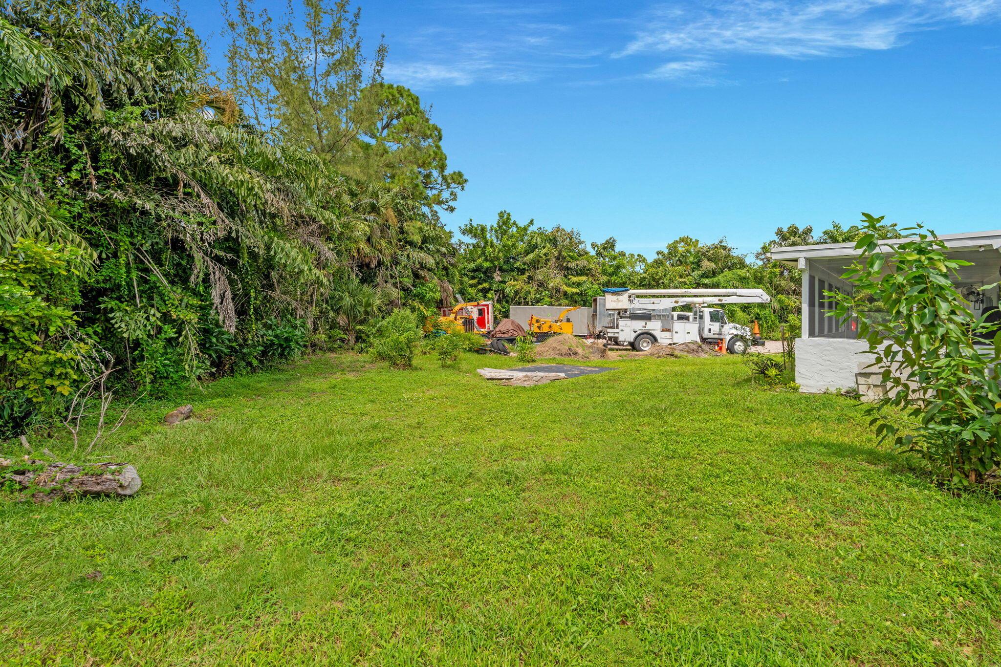 PALM BEACH RANCHETTES - Residential