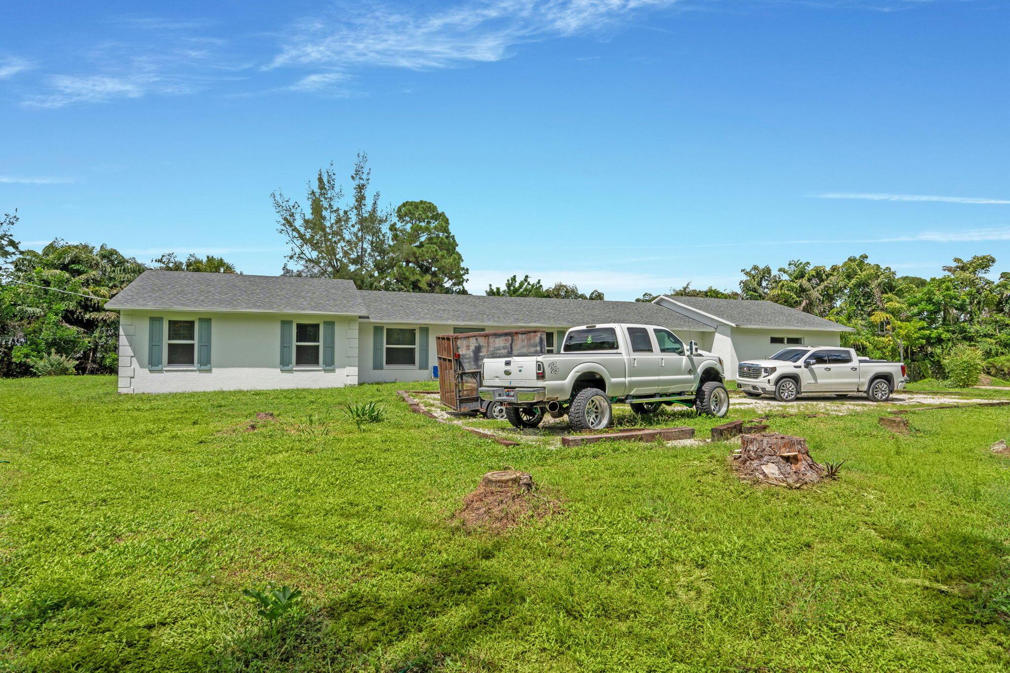 PALM BEACH RANCHETTES - Residential