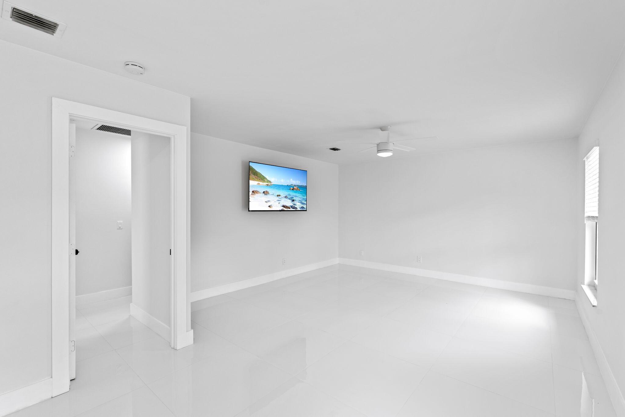 PALM BEACH RANCHETTES - Residential