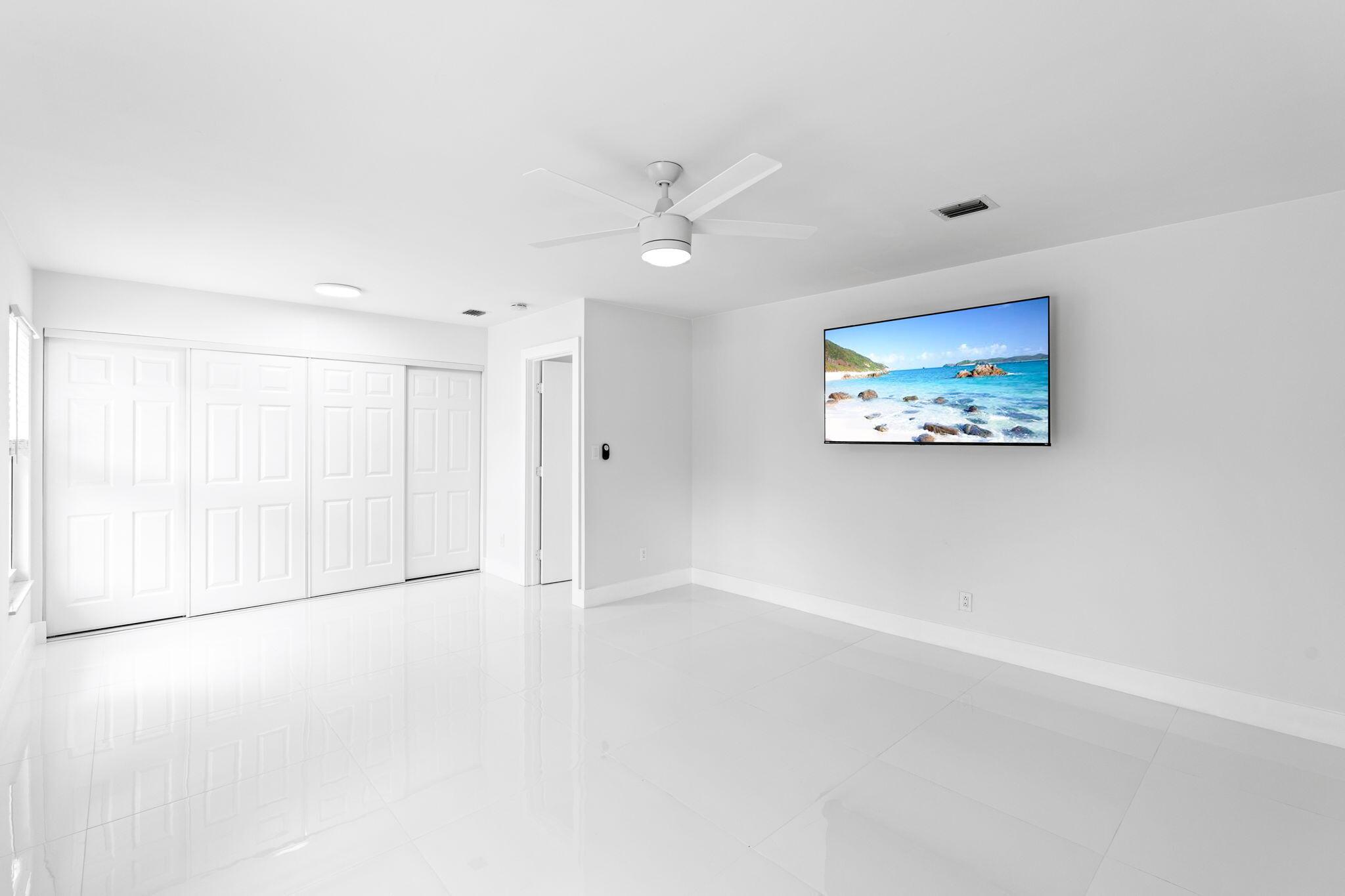 PALM BEACH RANCHETTES - Residential
