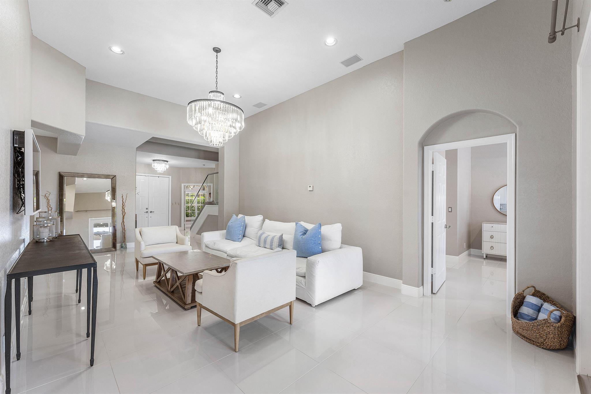 PALMS AT ATLANTIS - Residential