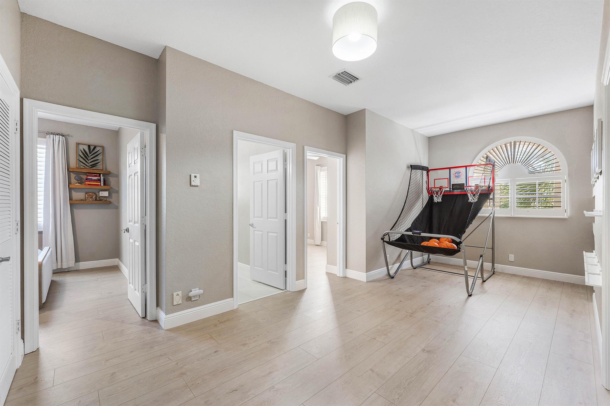 PALMS AT ATLANTIS - Residential