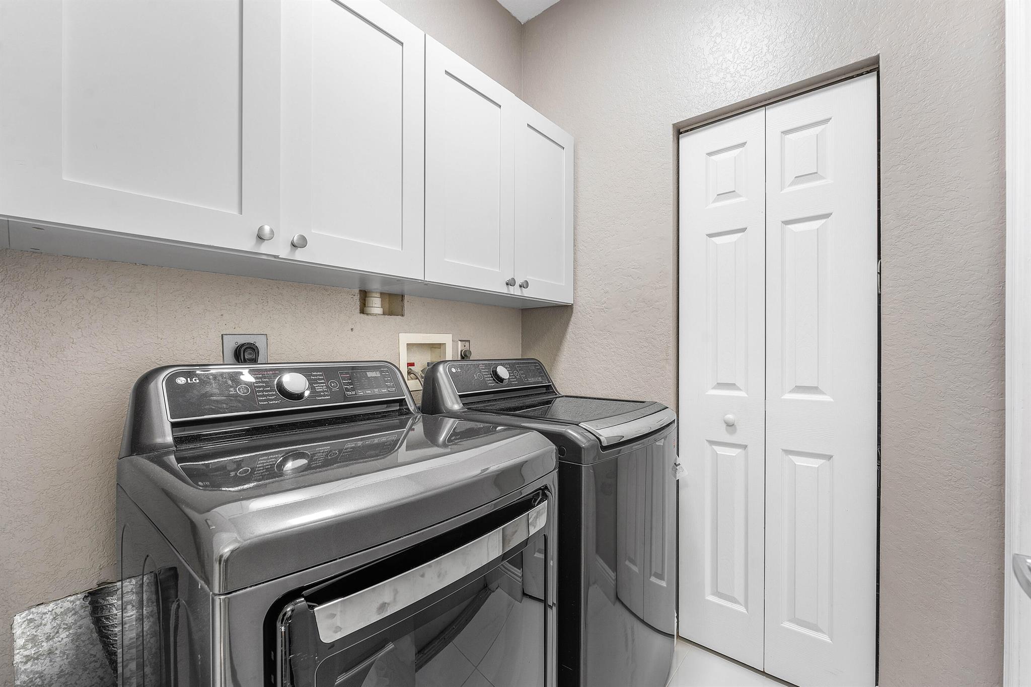 PALMS AT ATLANTIS - Residential