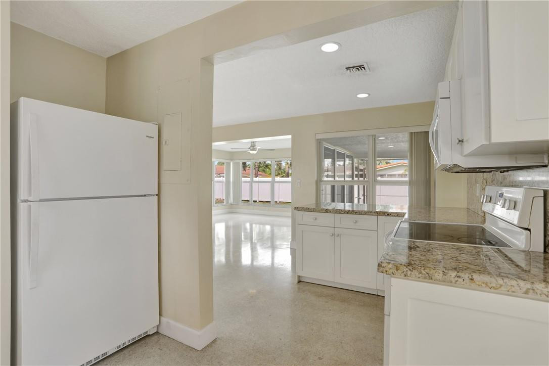 The Cove 4th Sec 38-14 B - Residential Lease