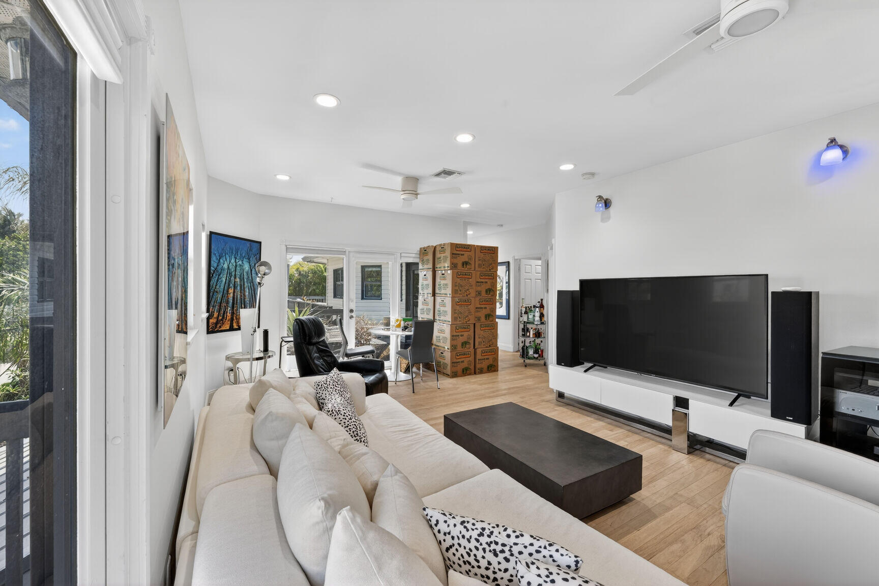 PALM BEACH SHORE ACRES - Residential Lease