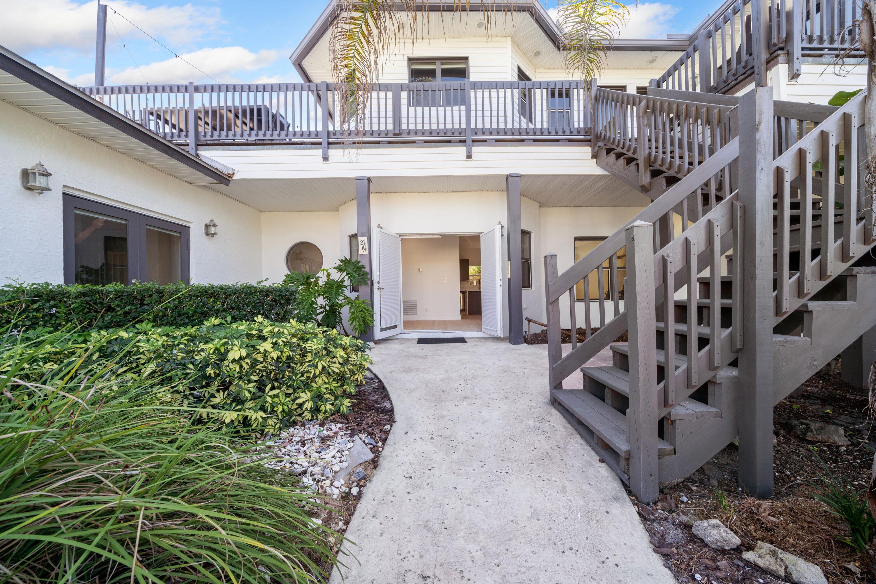 PALM BEACH SHORE ACRES - Residential Lease