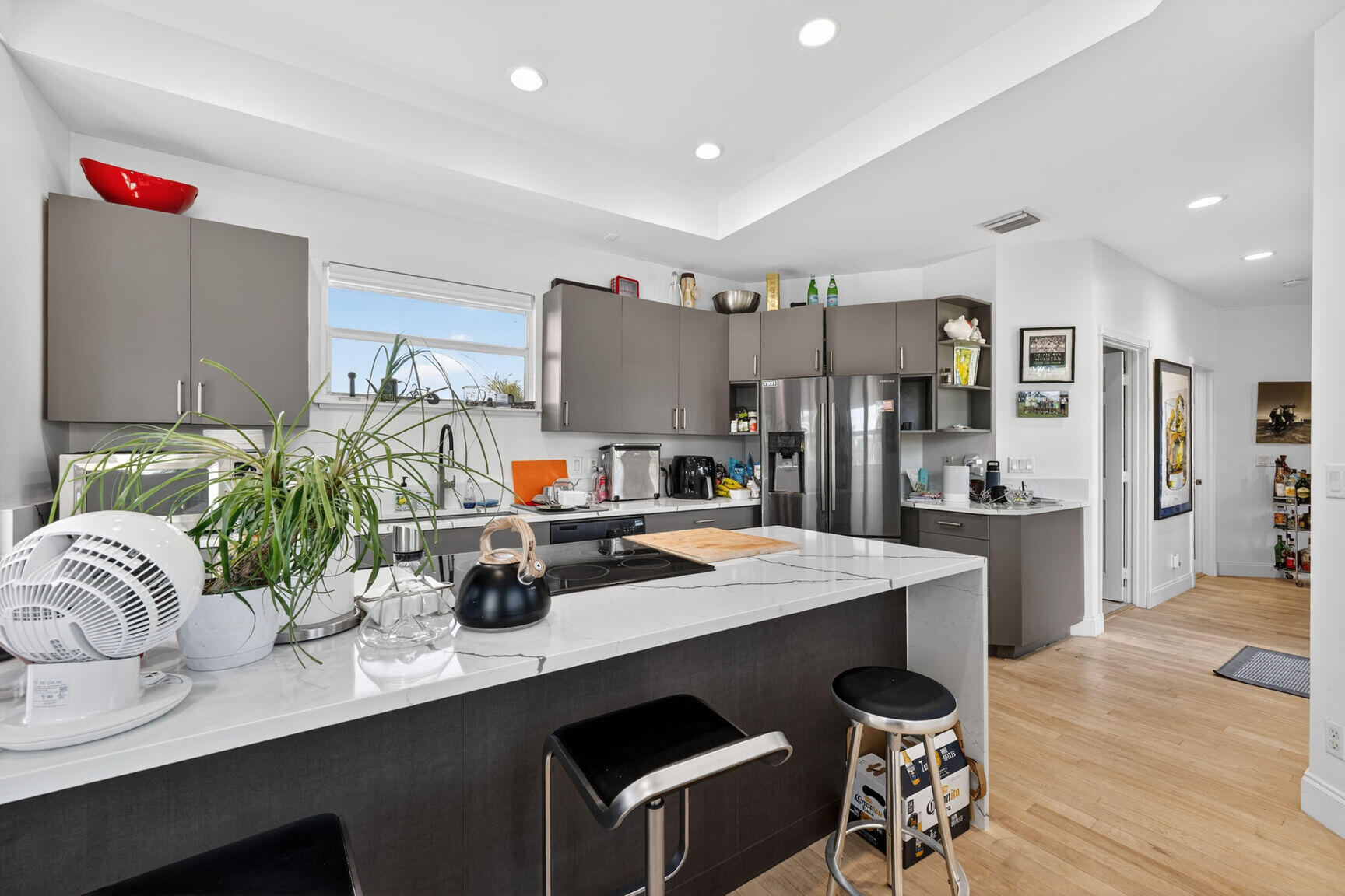 PALM BEACH SHORE ACRES - Residential Lease
