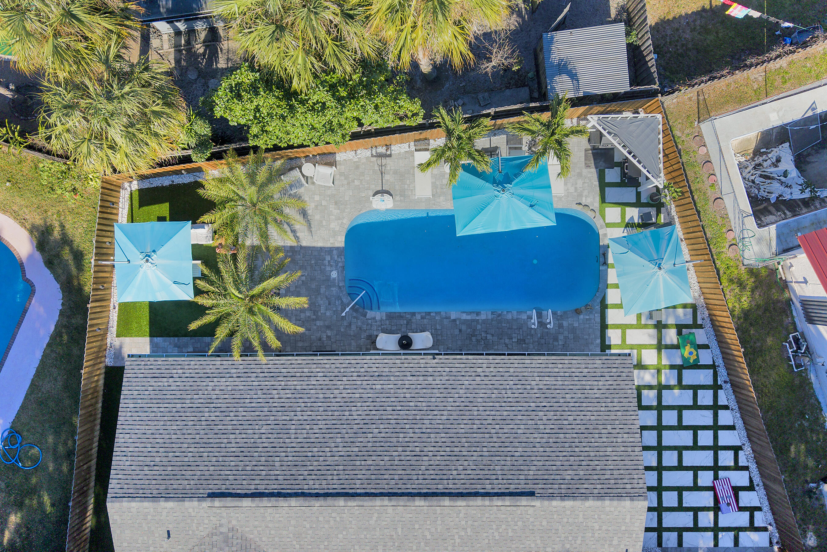 CHATELAINE - Residential