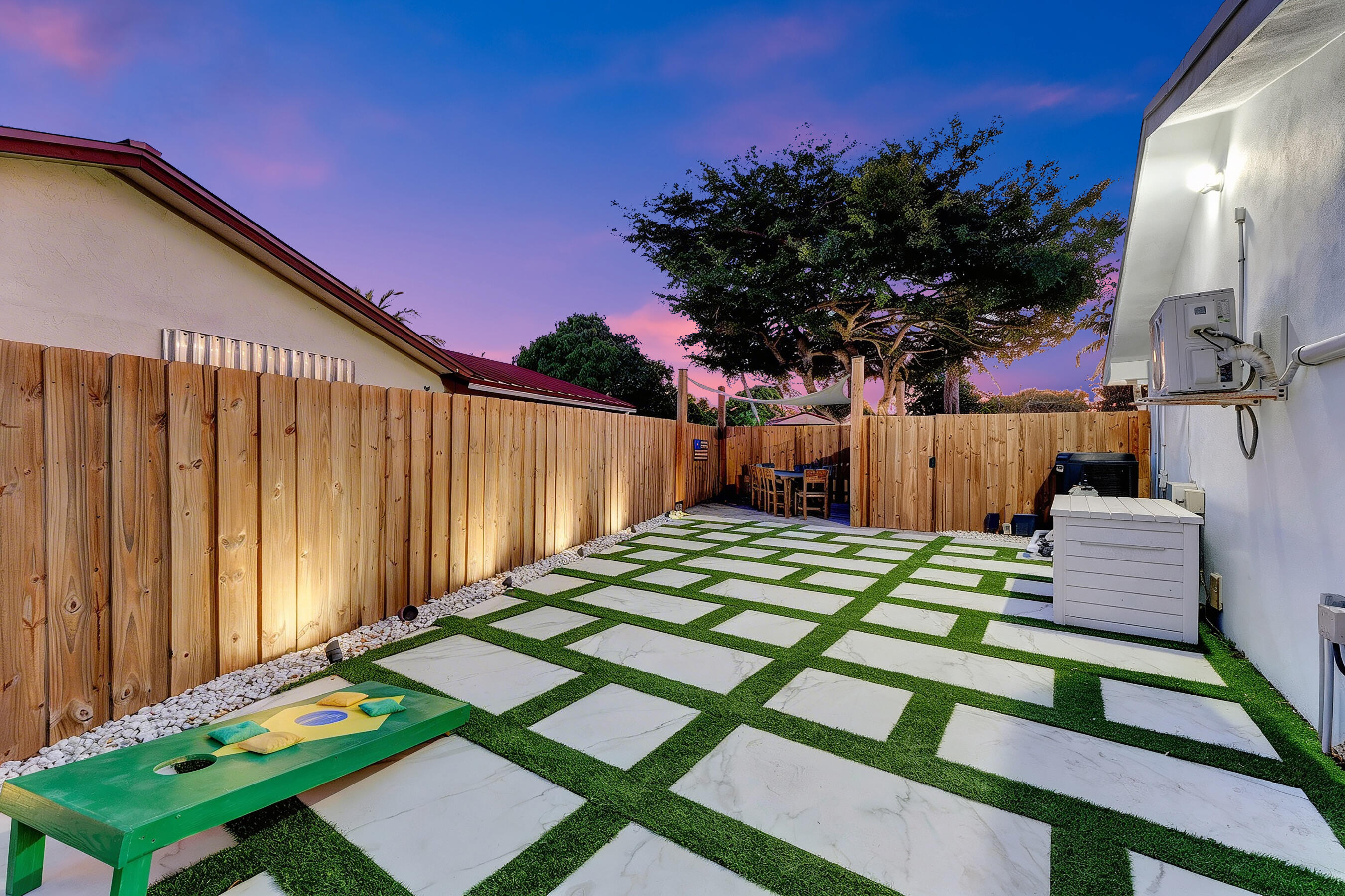 CHATELAINE - Residential