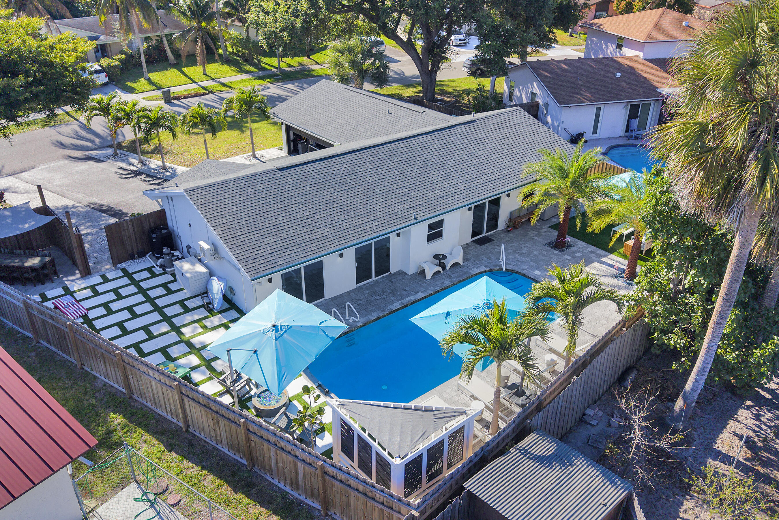 CHATELAINE - Residential