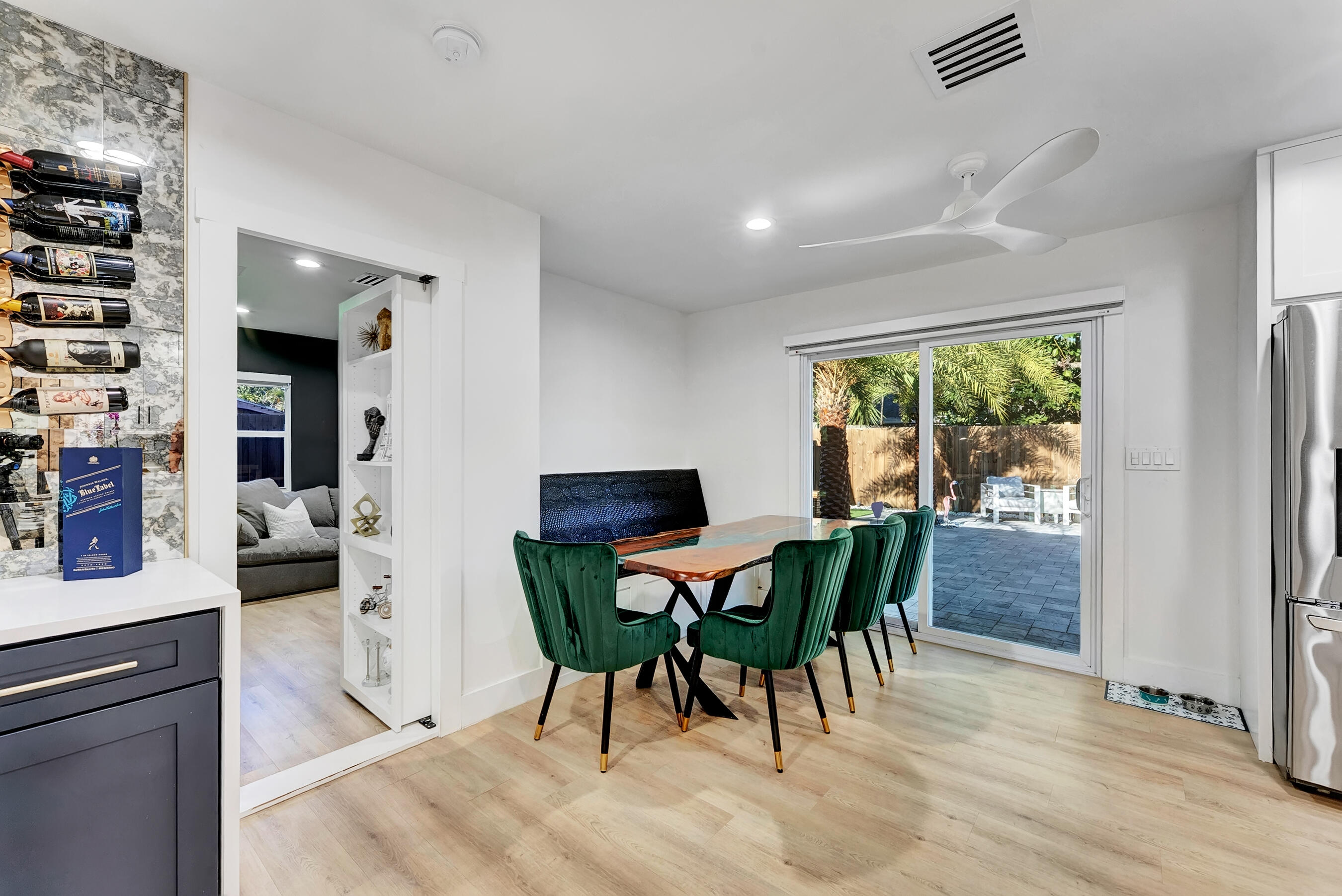 CHATELAINE - Residential