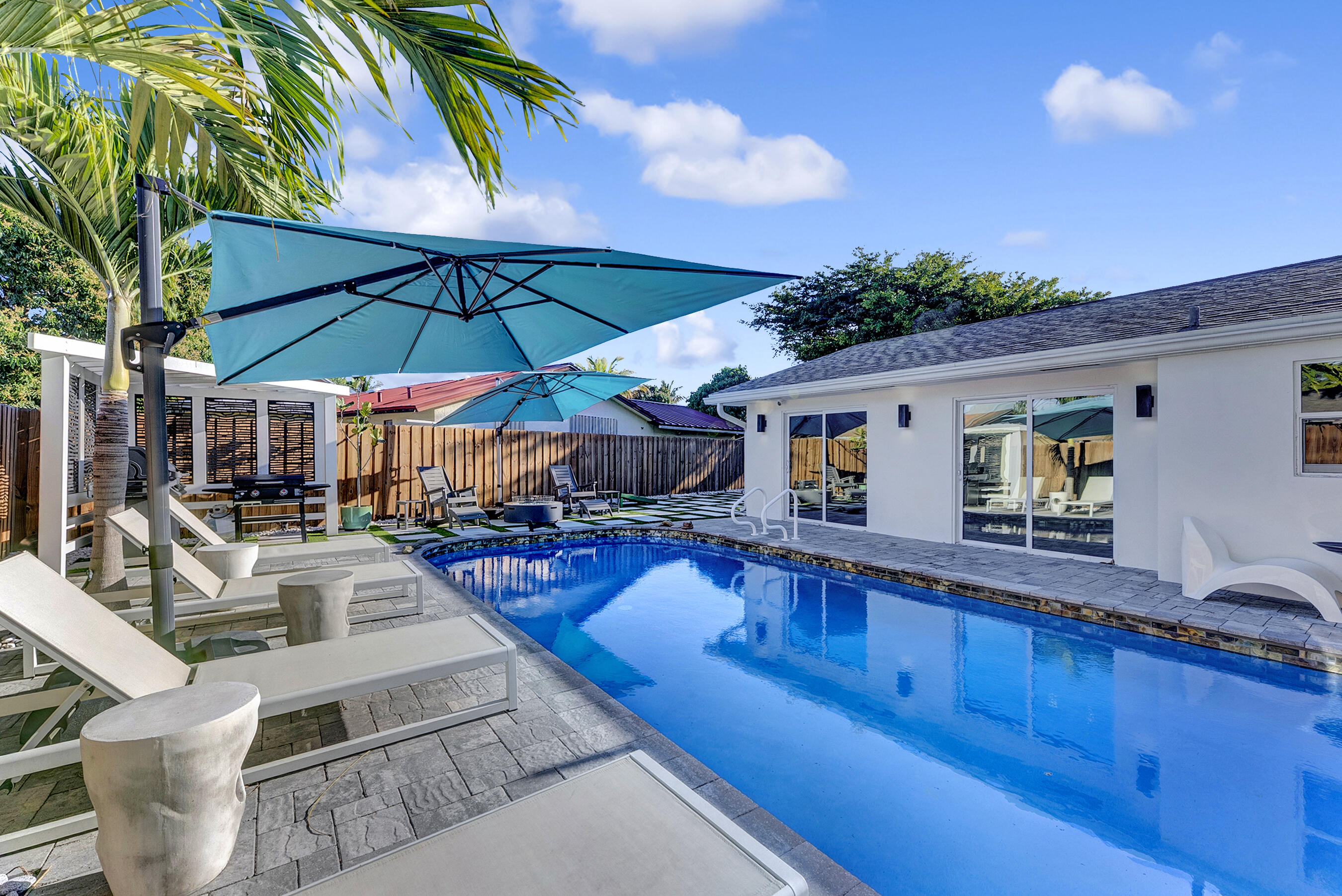 CHATELAINE - Residential