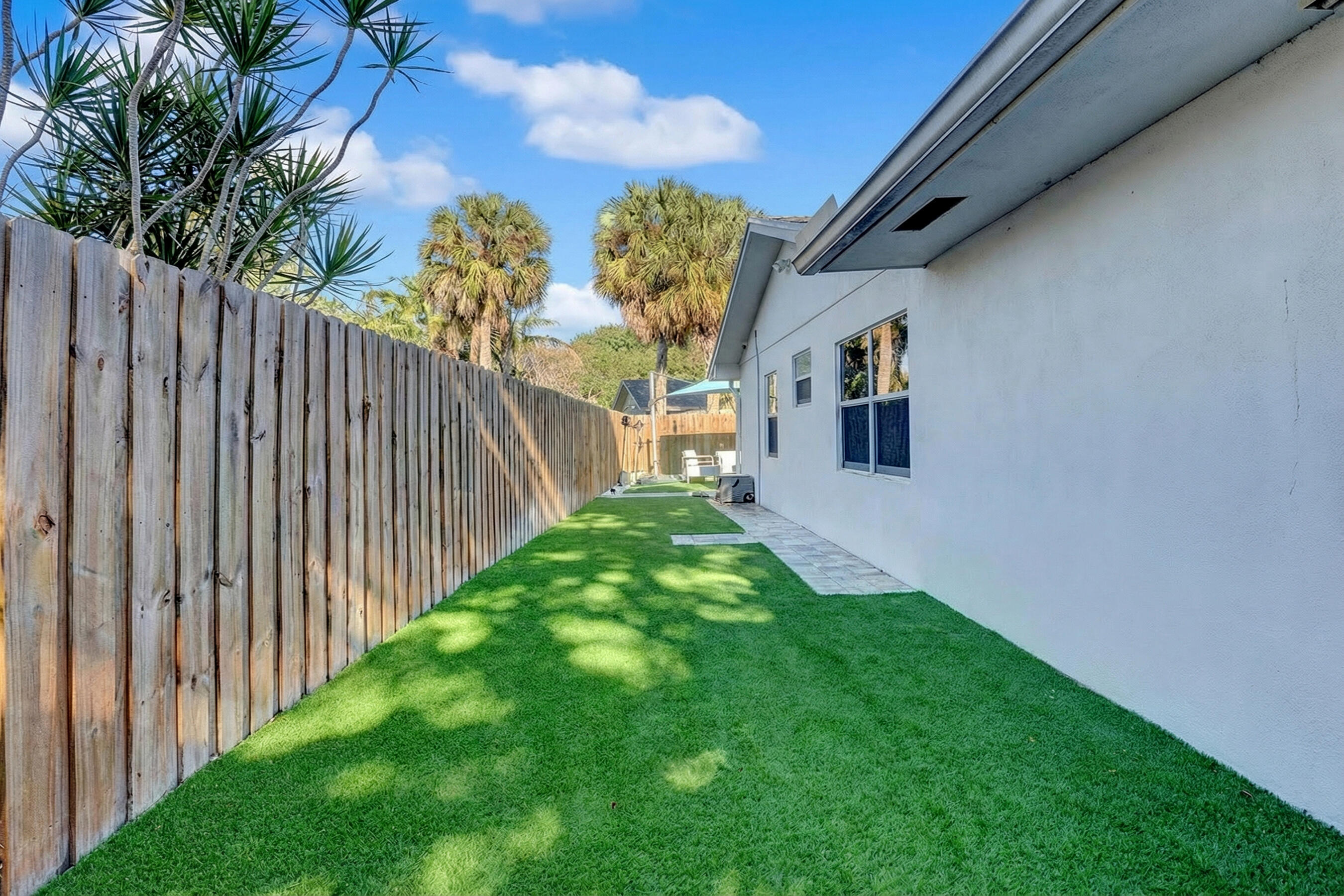 CHATELAINE - Residential