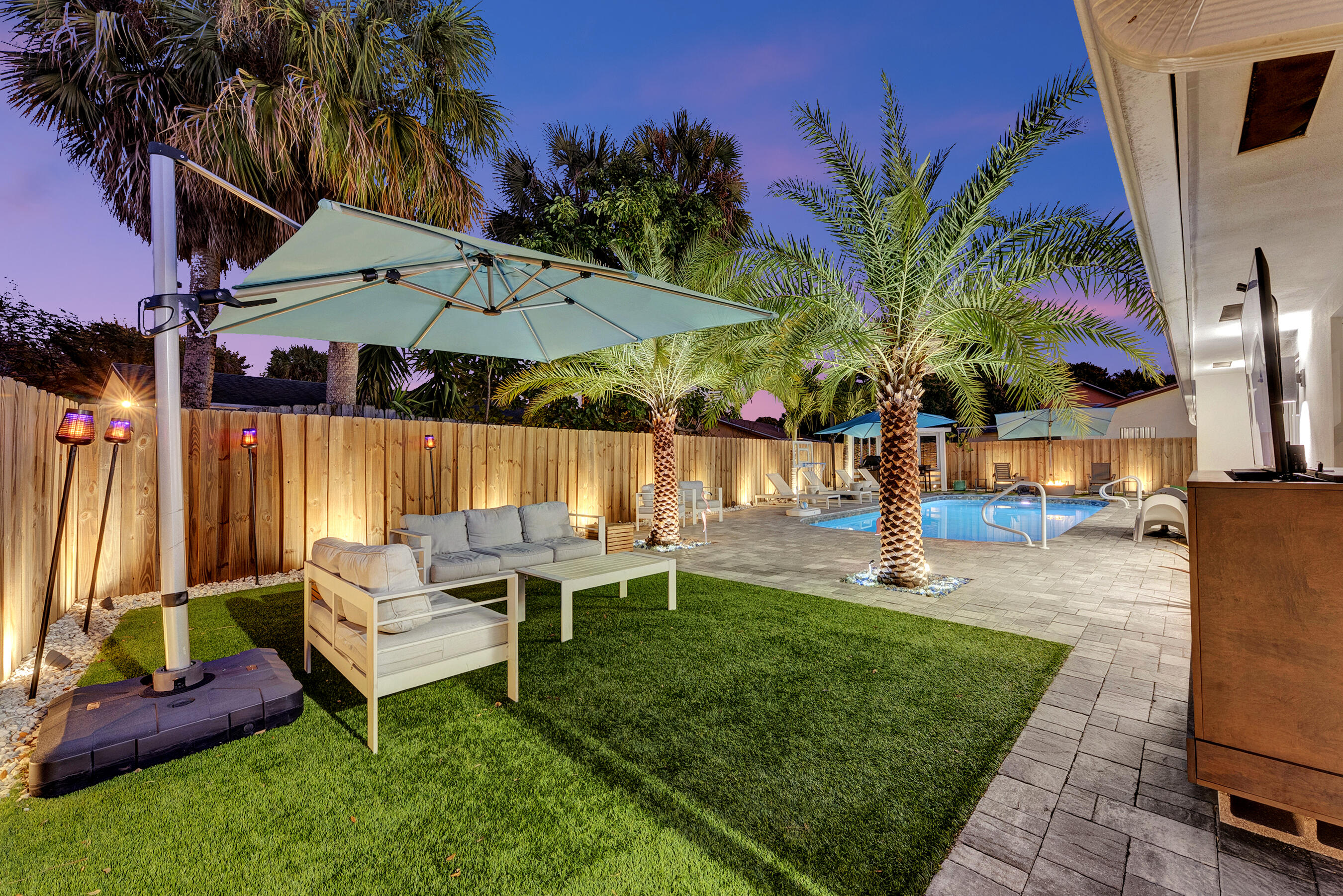 CHATELAINE - Residential