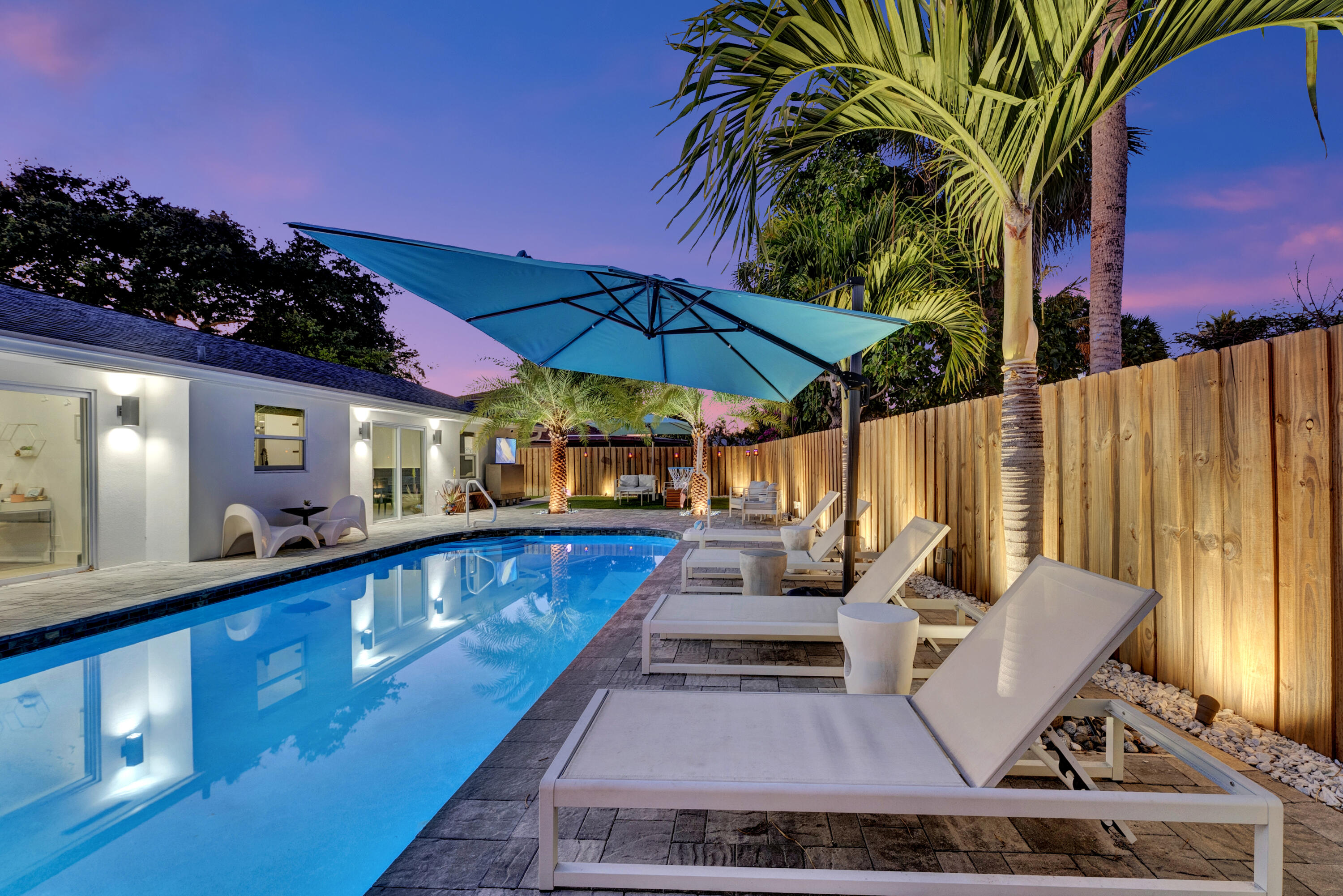 CHATELAINE - Residential