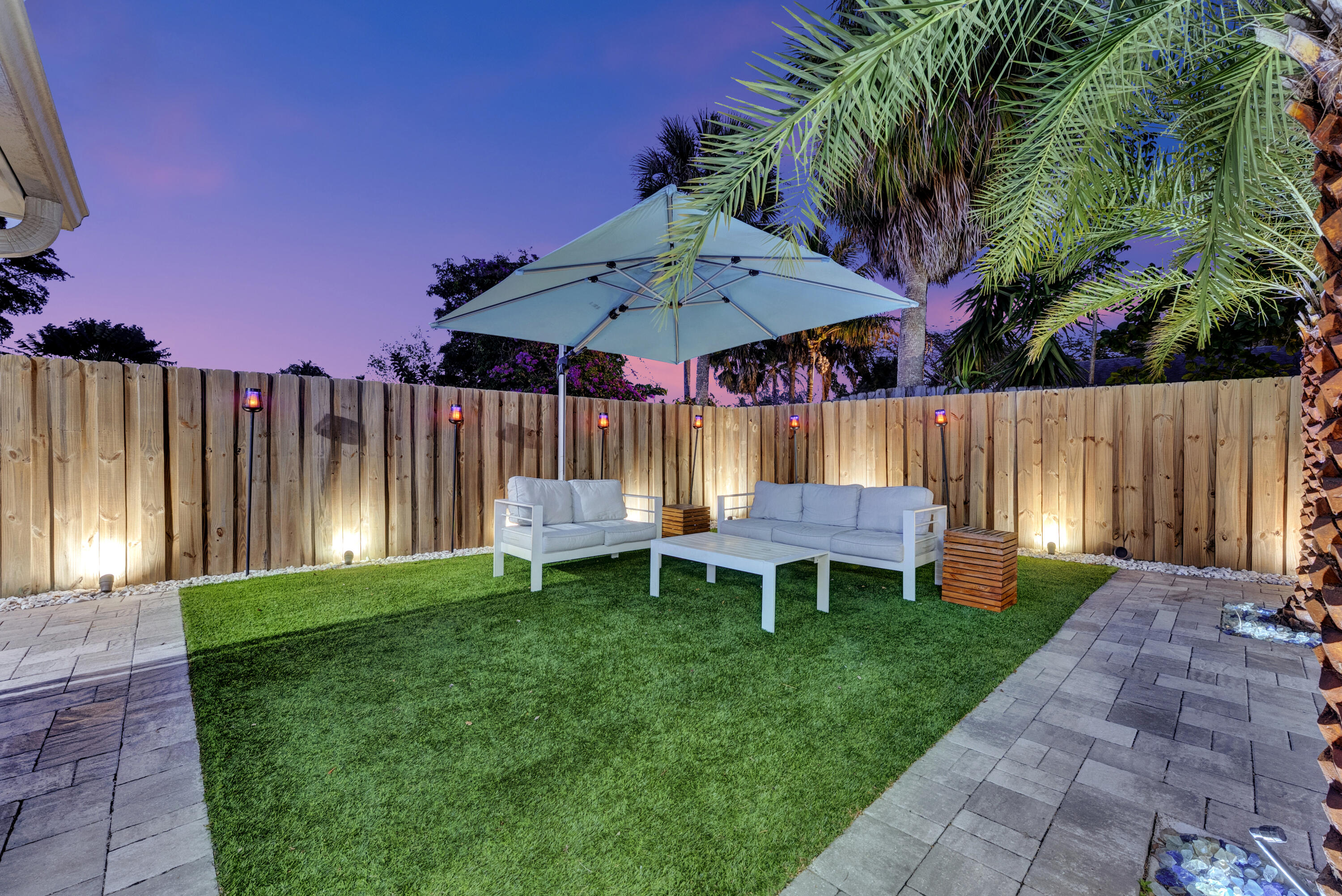 CHATELAINE - Residential