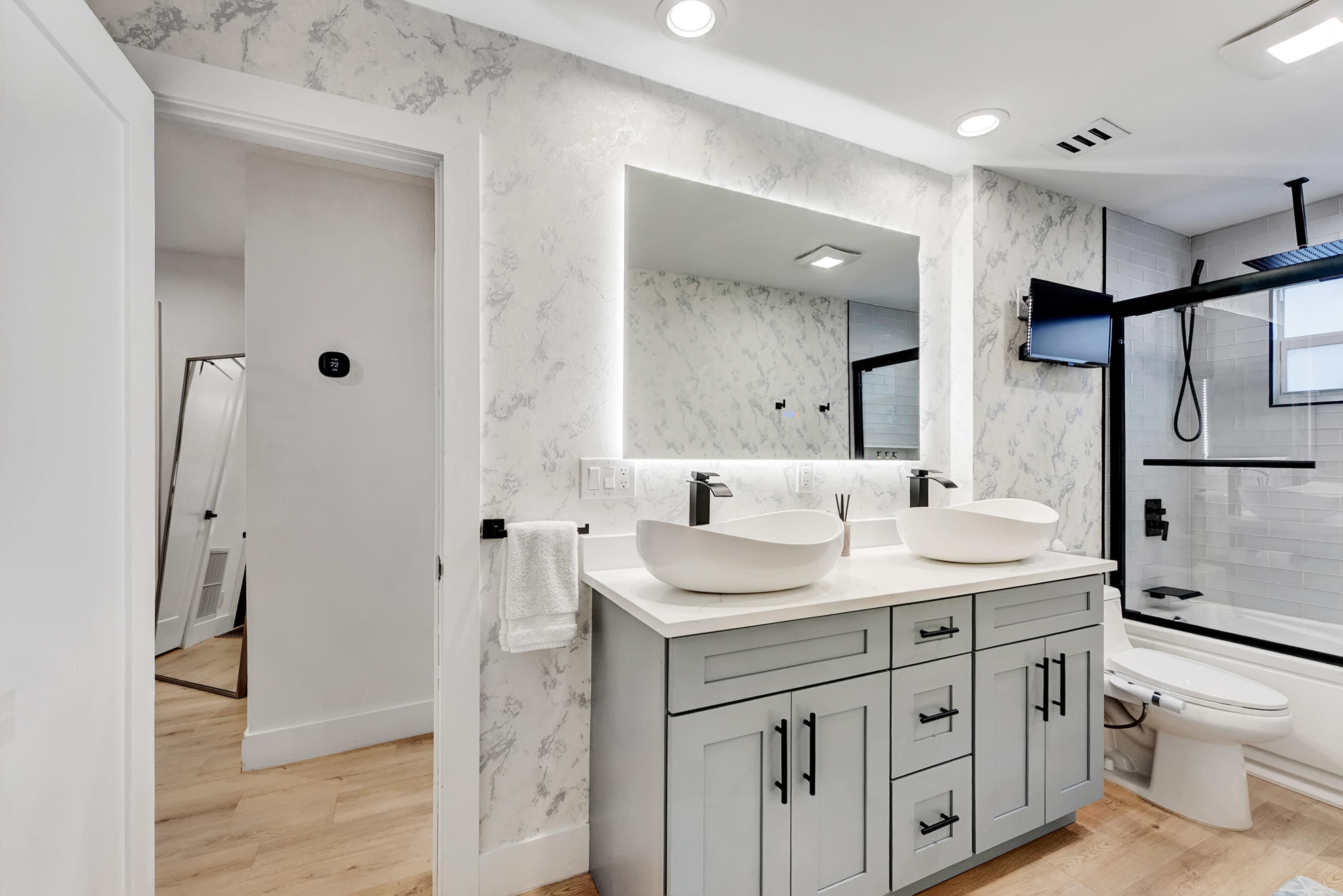 CHATELAINE - Residential