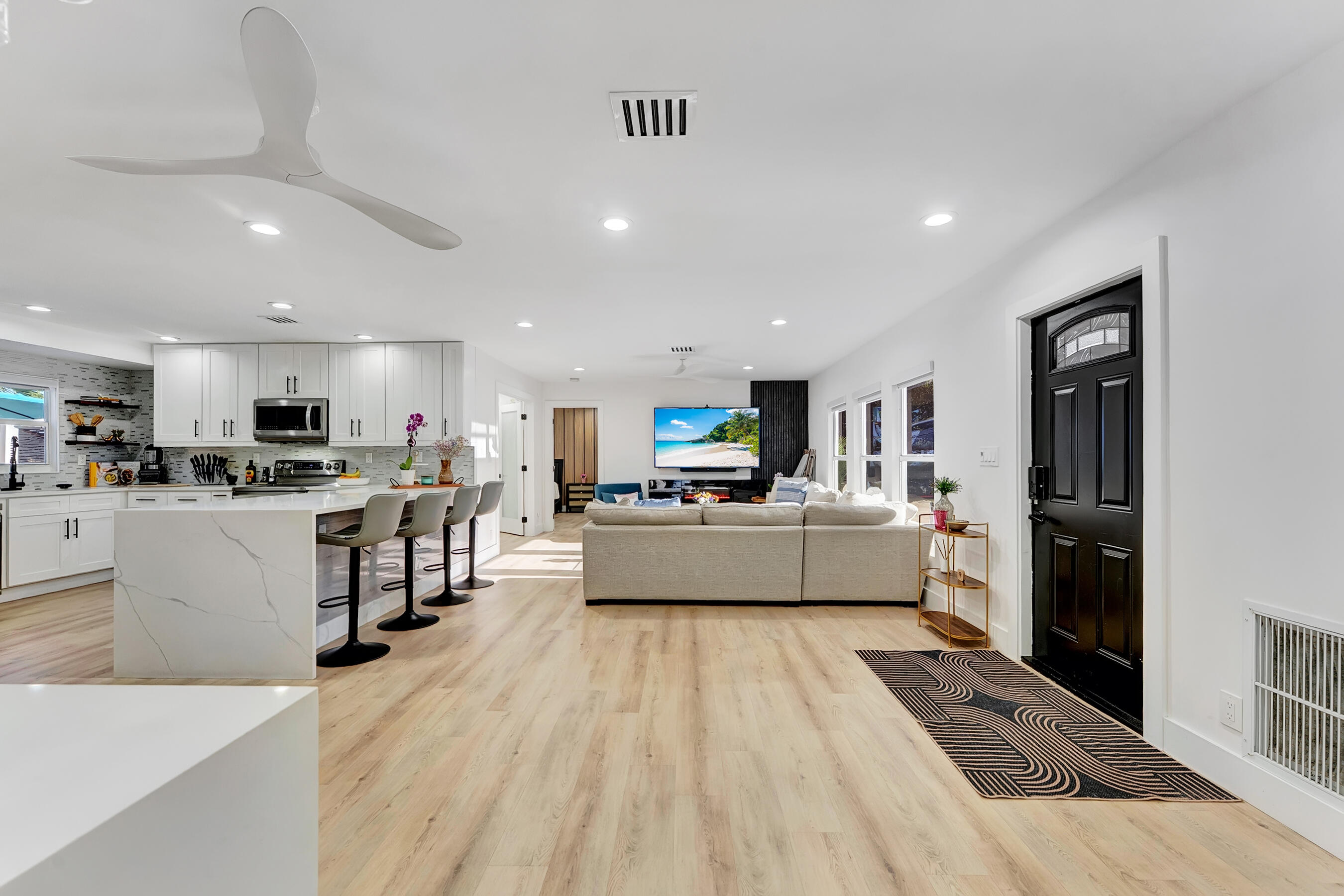 CHATELAINE - Residential