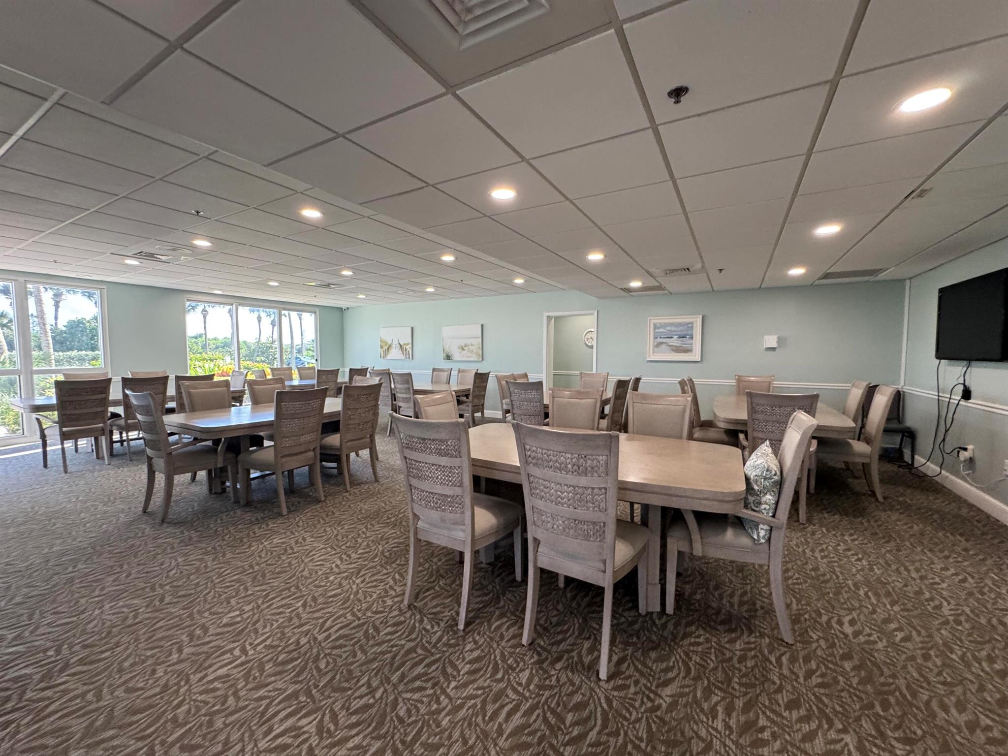 AQUANIQUE OCEAN CLUB - Residential Lease