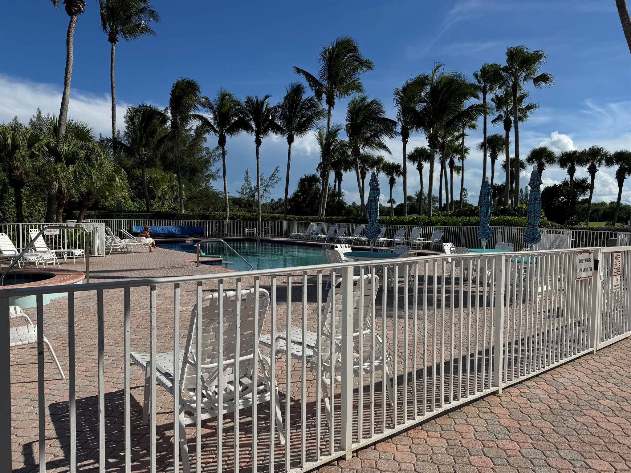 AQUANIQUE OCEAN CLUB - Residential Lease