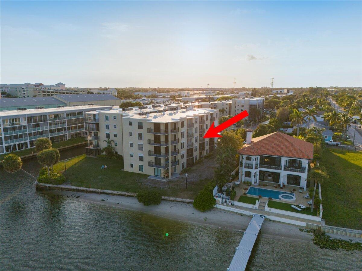 HIDDEN HARBOUR OF THE PALM BEACHES - Residential