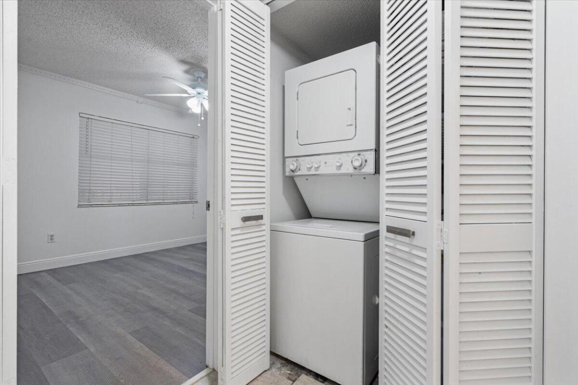 HIDDEN HARBOUR OF THE PALM BEACHES - Residential