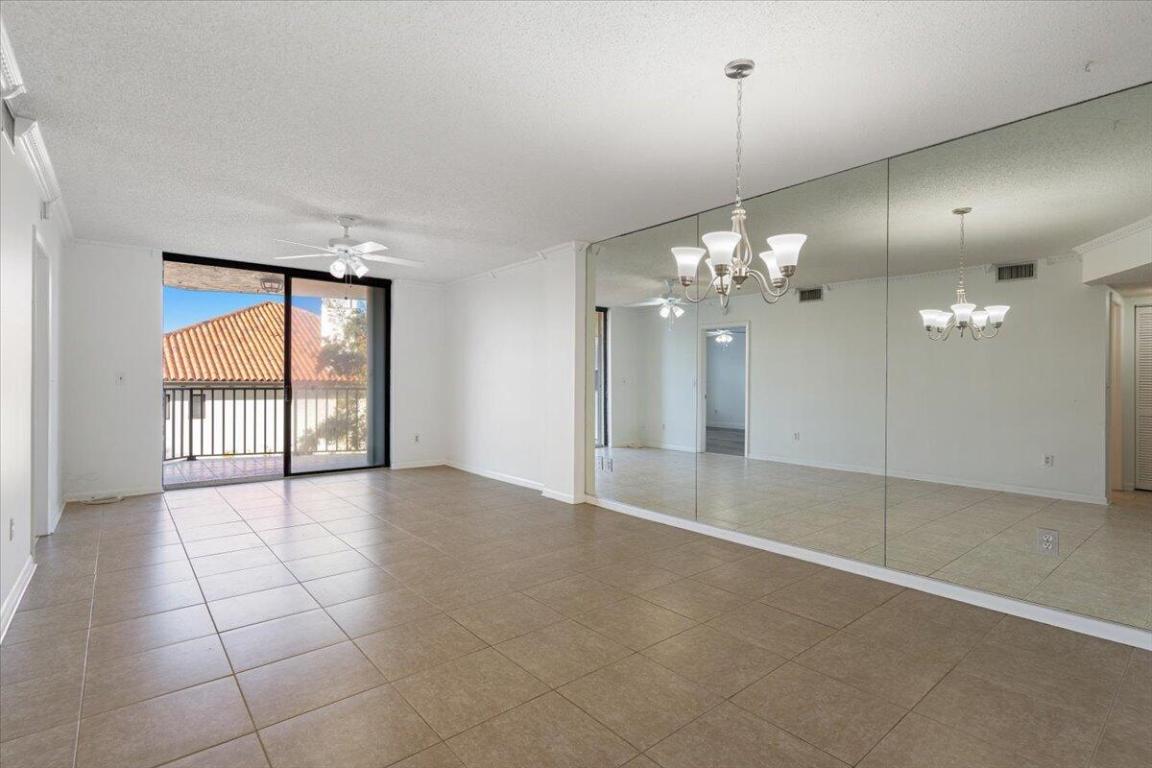 HIDDEN HARBOUR OF THE PALM BEACHES - Residential