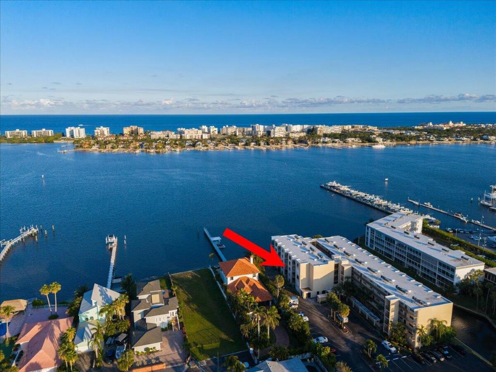 HIDDEN HARBOUR OF THE PALM BEACHES - Residential