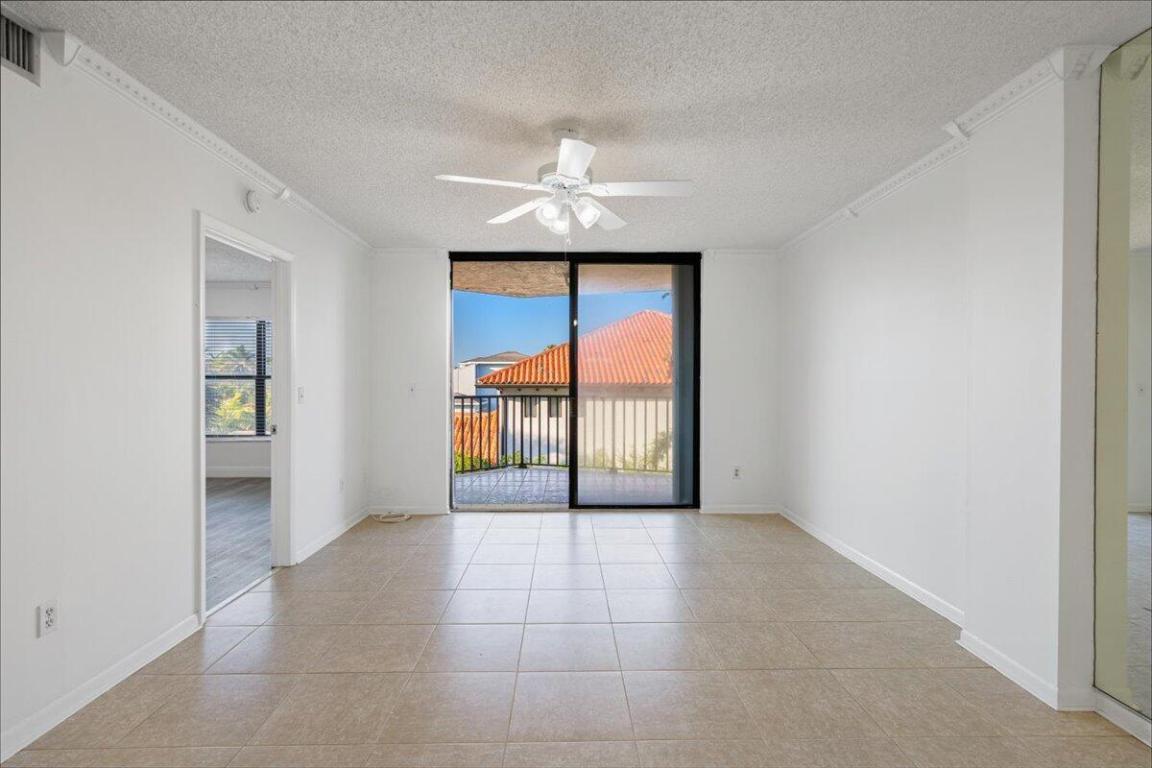 HIDDEN HARBOUR OF THE PALM BEACHES - Residential