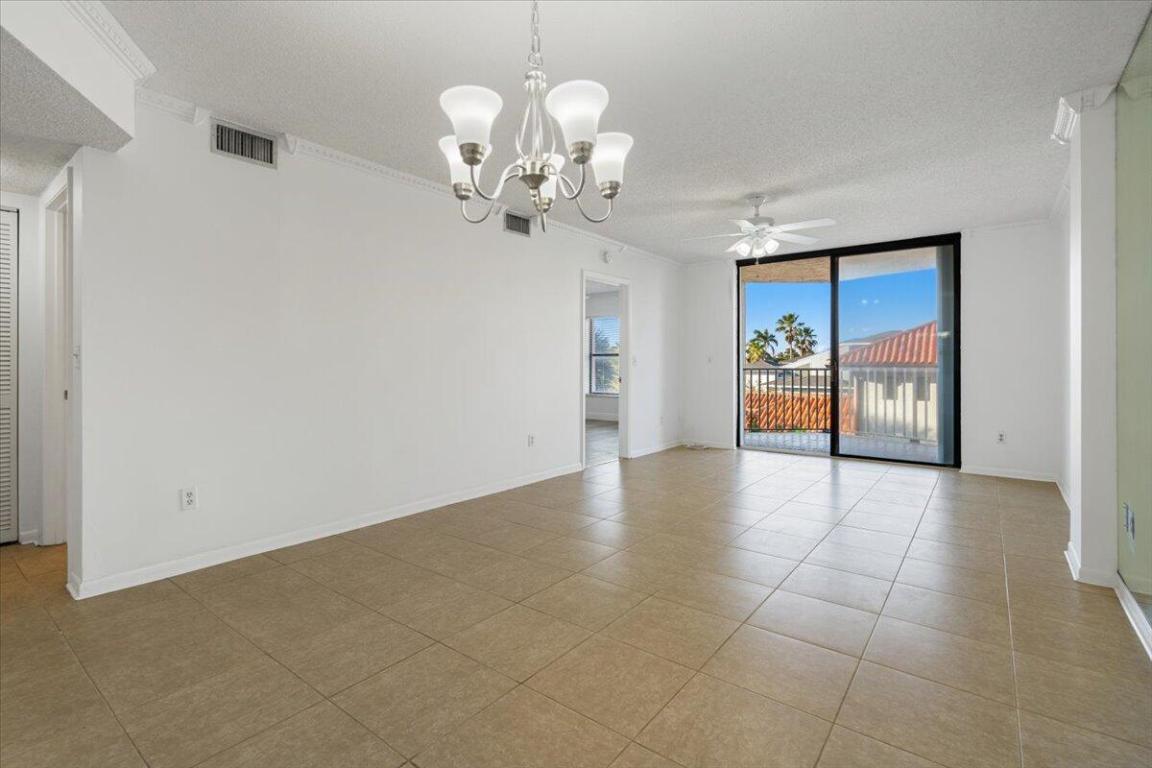 HIDDEN HARBOUR OF THE PALM BEACHES - Residential