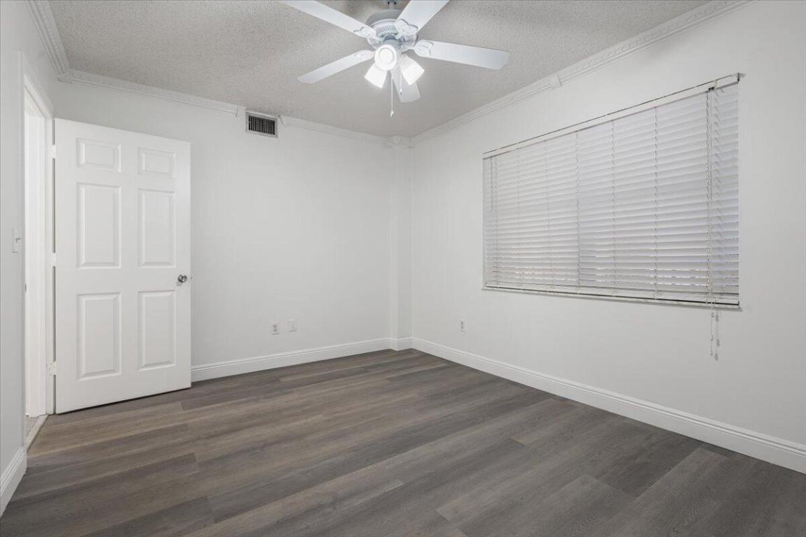 HIDDEN HARBOUR OF THE PALM BEACHES - Residential