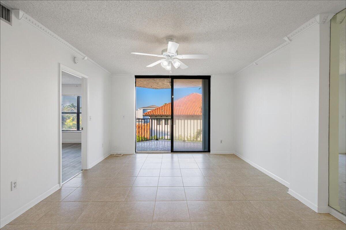 HIDDEN HARBOUR OF THE PALM BEACHES - Residential