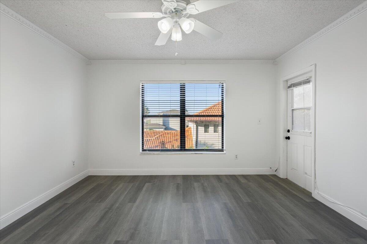 HIDDEN HARBOUR OF THE PALM BEACHES - Residential