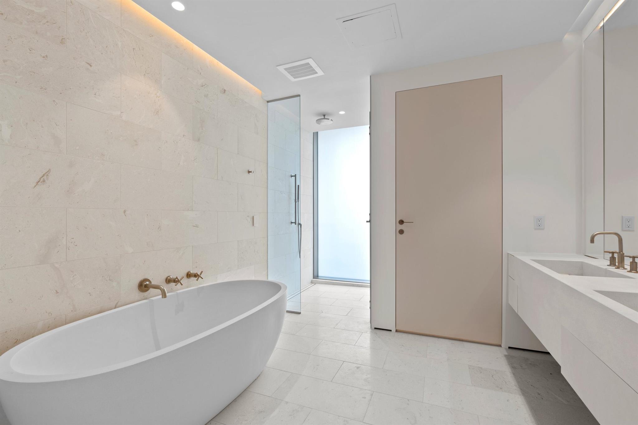1515 FLAGLER CONDO - Residential Lease