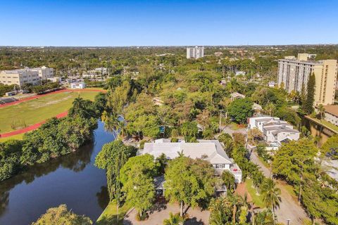 A home in Wilton Manors