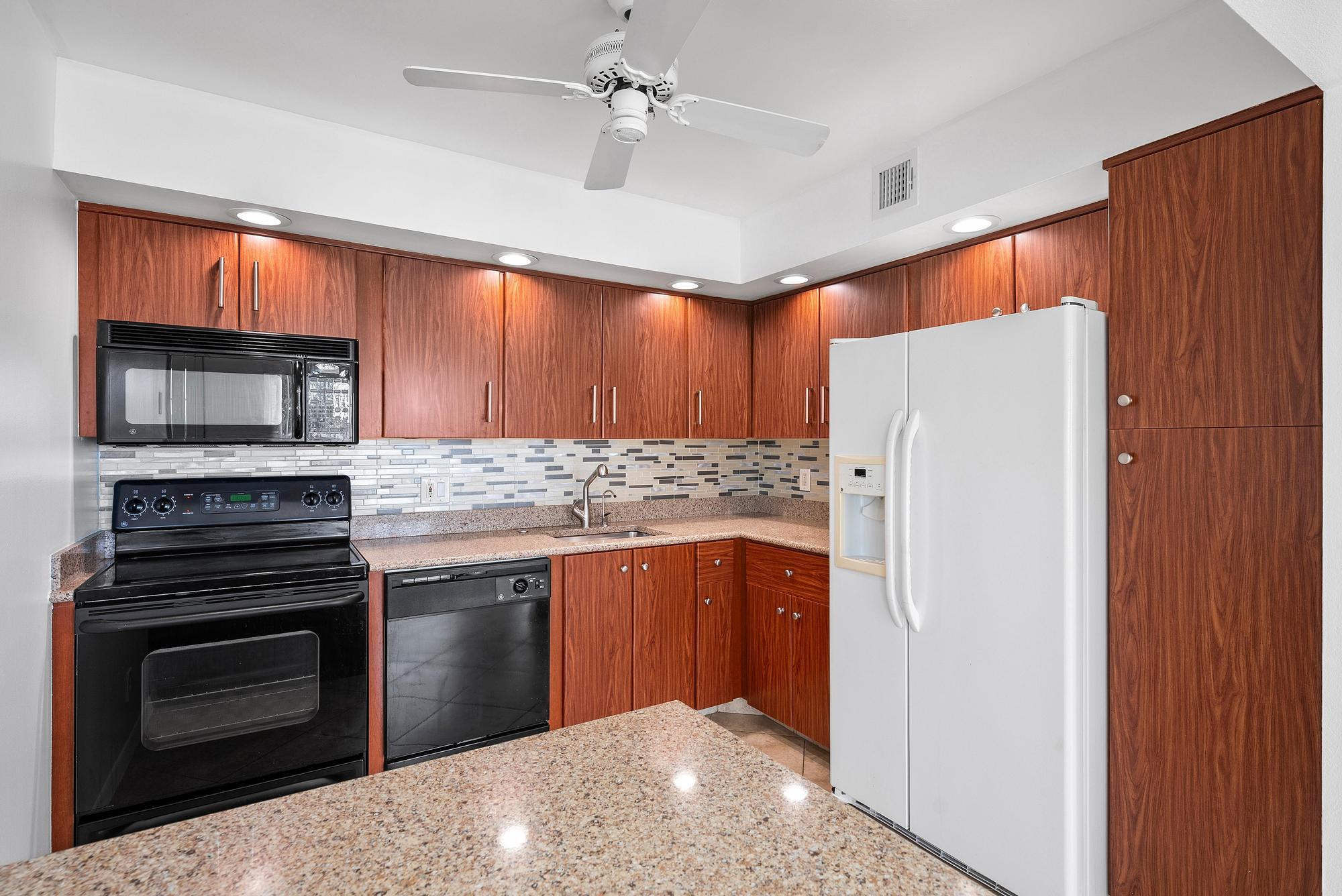 306 Wellington E