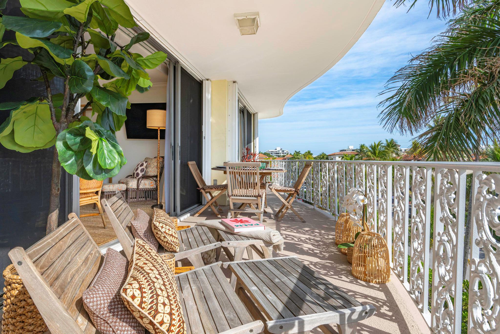 MELBORNE HOUSE CONDO - Residential
