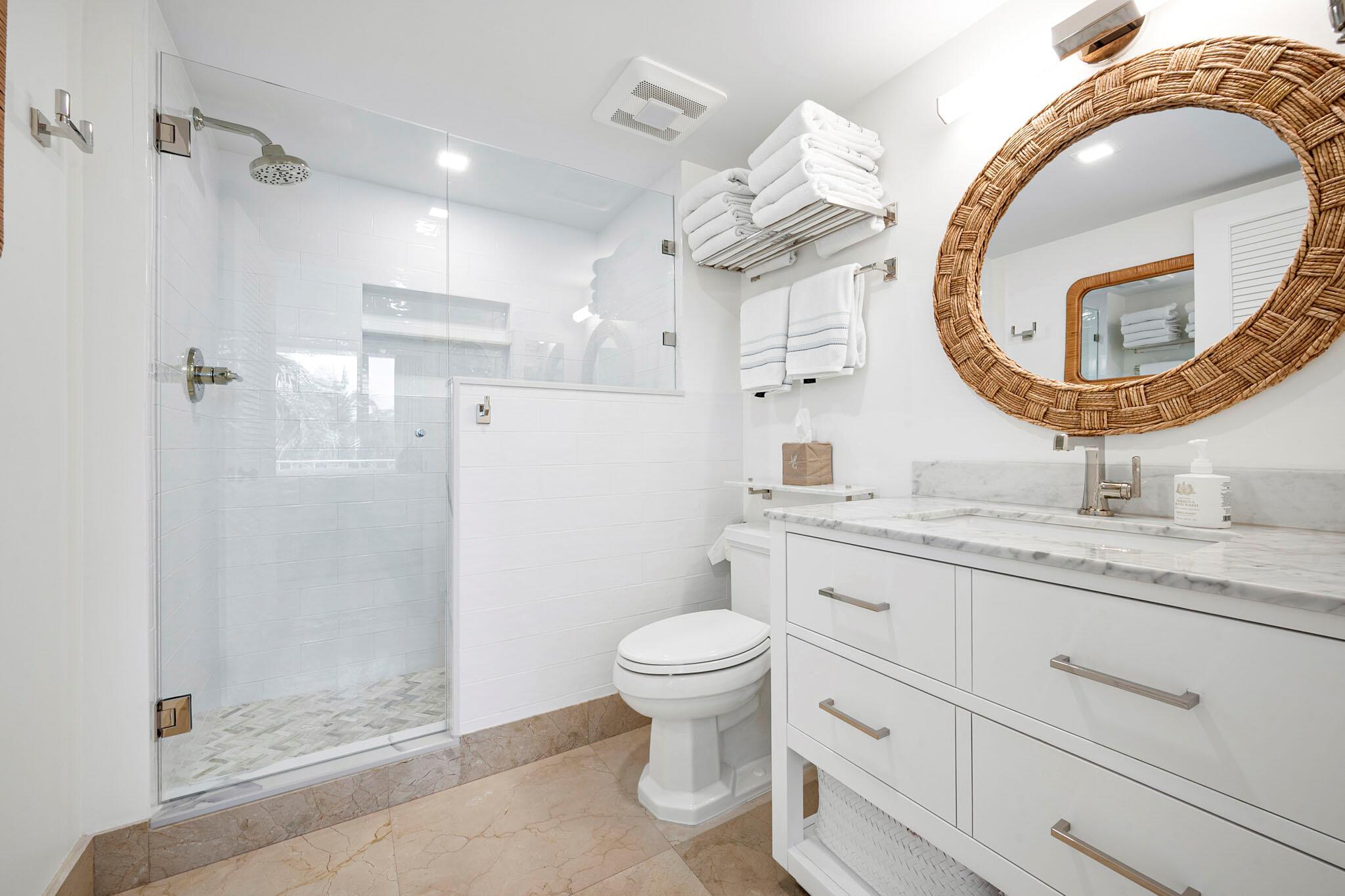MELBORNE HOUSE CONDO - Residential