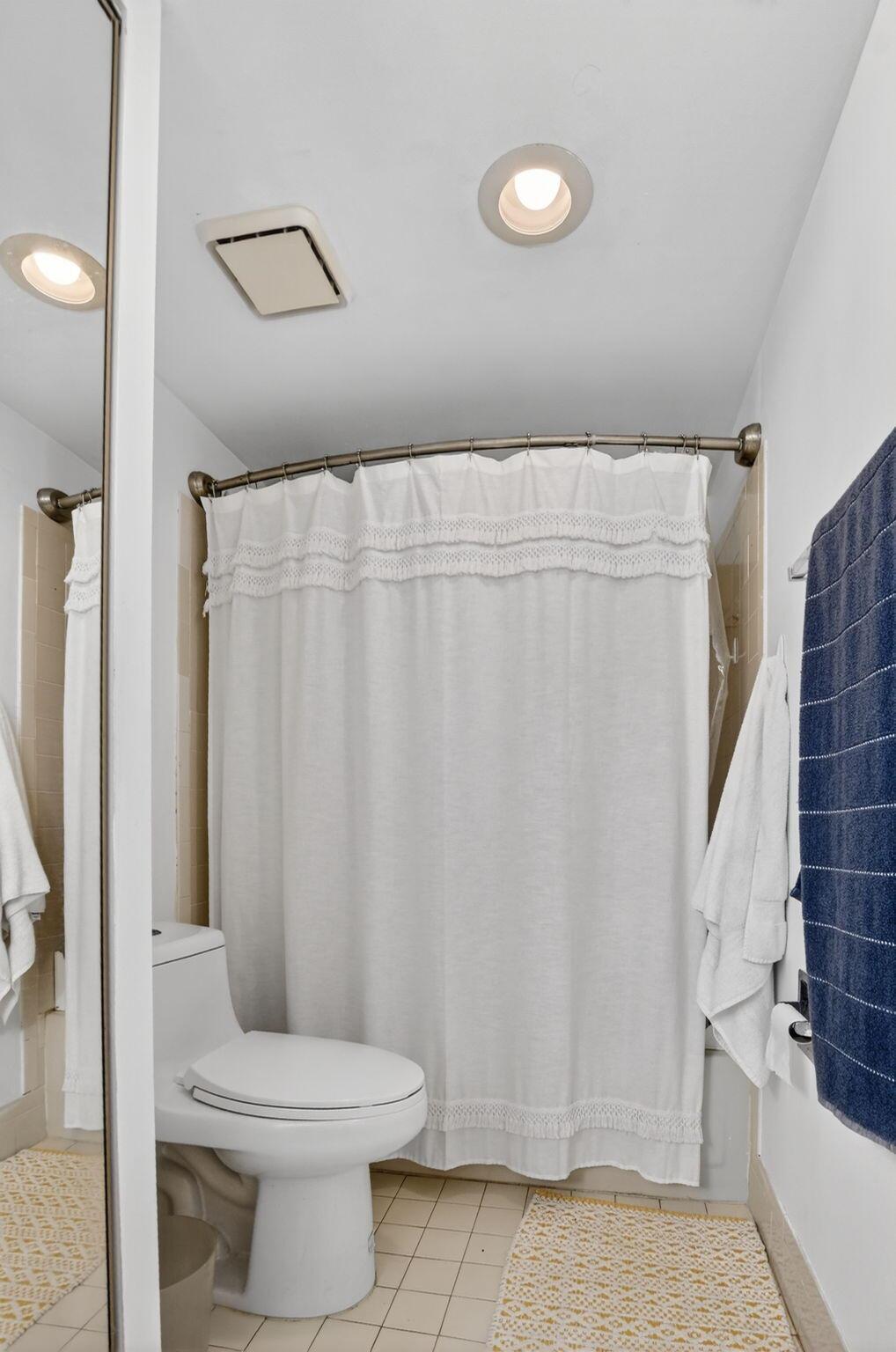 VILLAGE AT BOCA RIO PH 3 - Residential