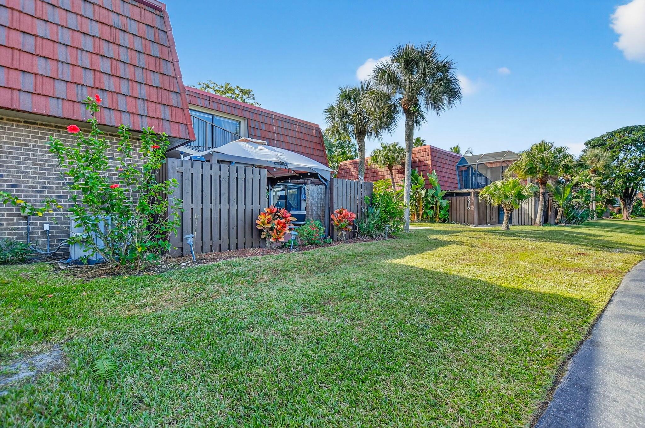 VILLAGE AT BOCA RIO PH 3 - Residential